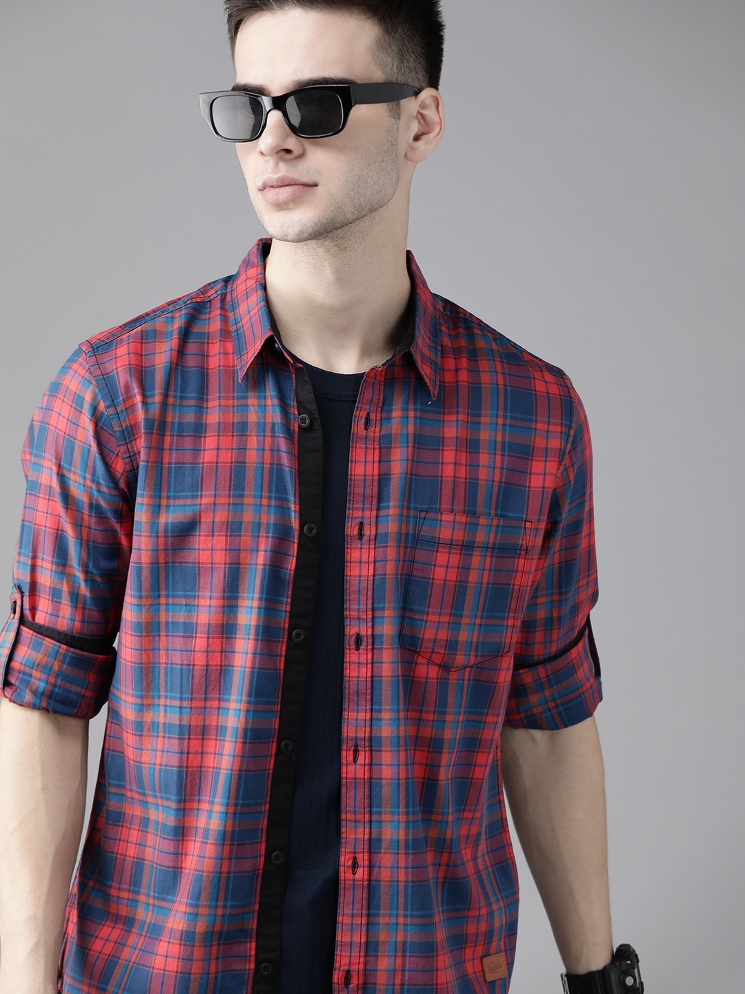 

Roadster Men Red & Teal Blue Pure Cotton Opaque Checked Casual Shirt