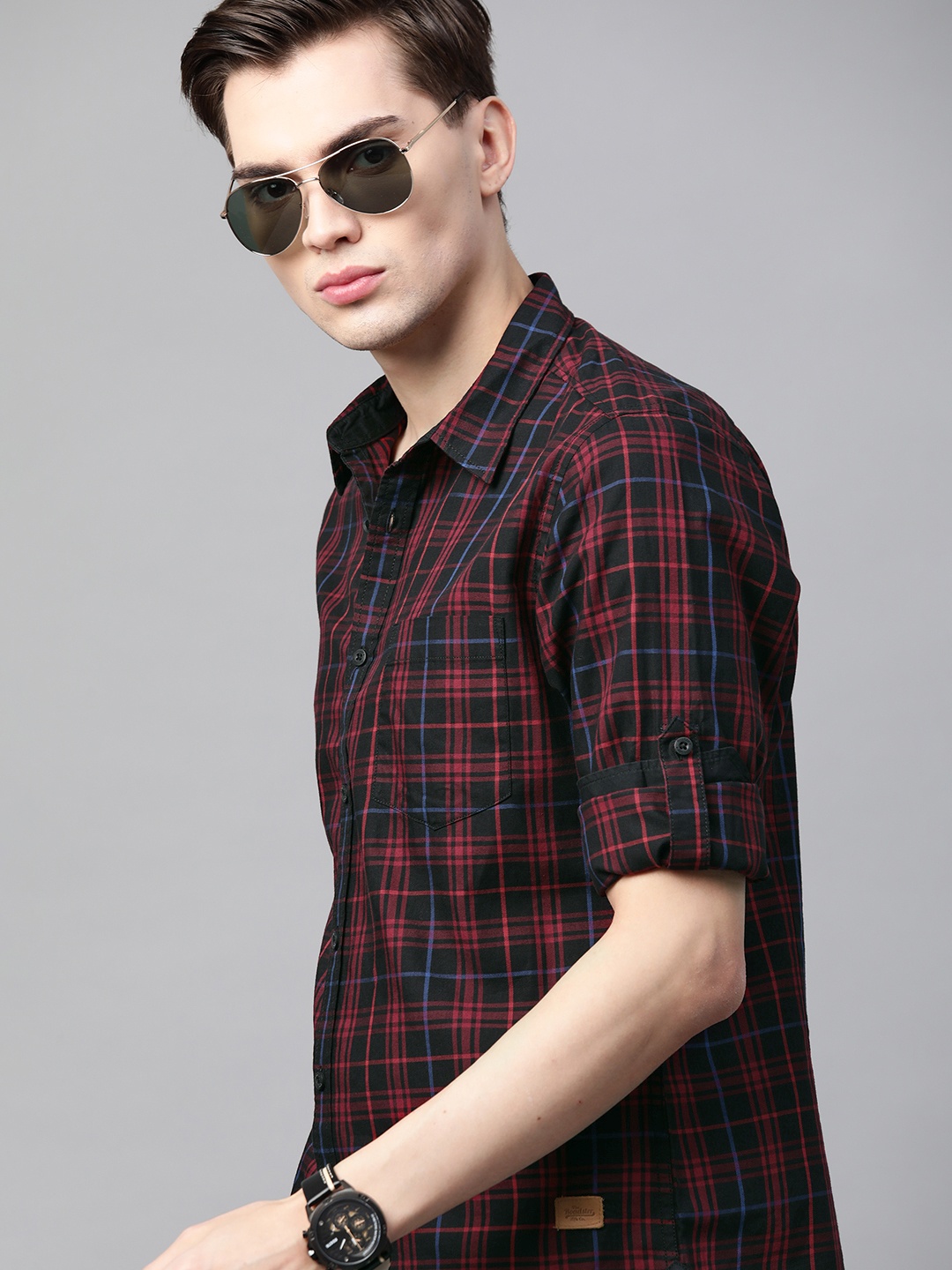 

Roadster Men Black & Pink Pure Cotton Checked Casual Shirt