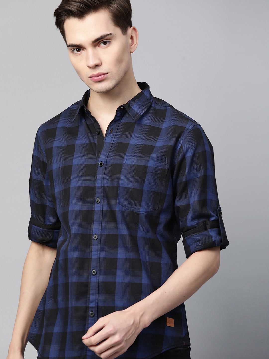 

Roadster Men Blue & Black Checked Casual Shirt