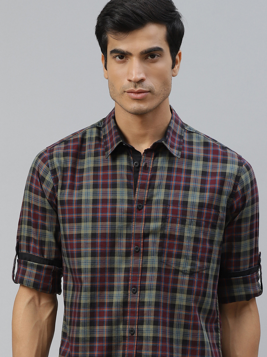 

Roadster Men Olive Green & Maroon Pure Cotton Regular Fit Checked Casual Shirt