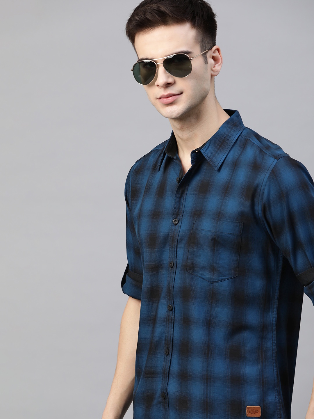 

Roadster Men Navy Blue & Black Tartan Checked Pure Cotton Casual Shirt