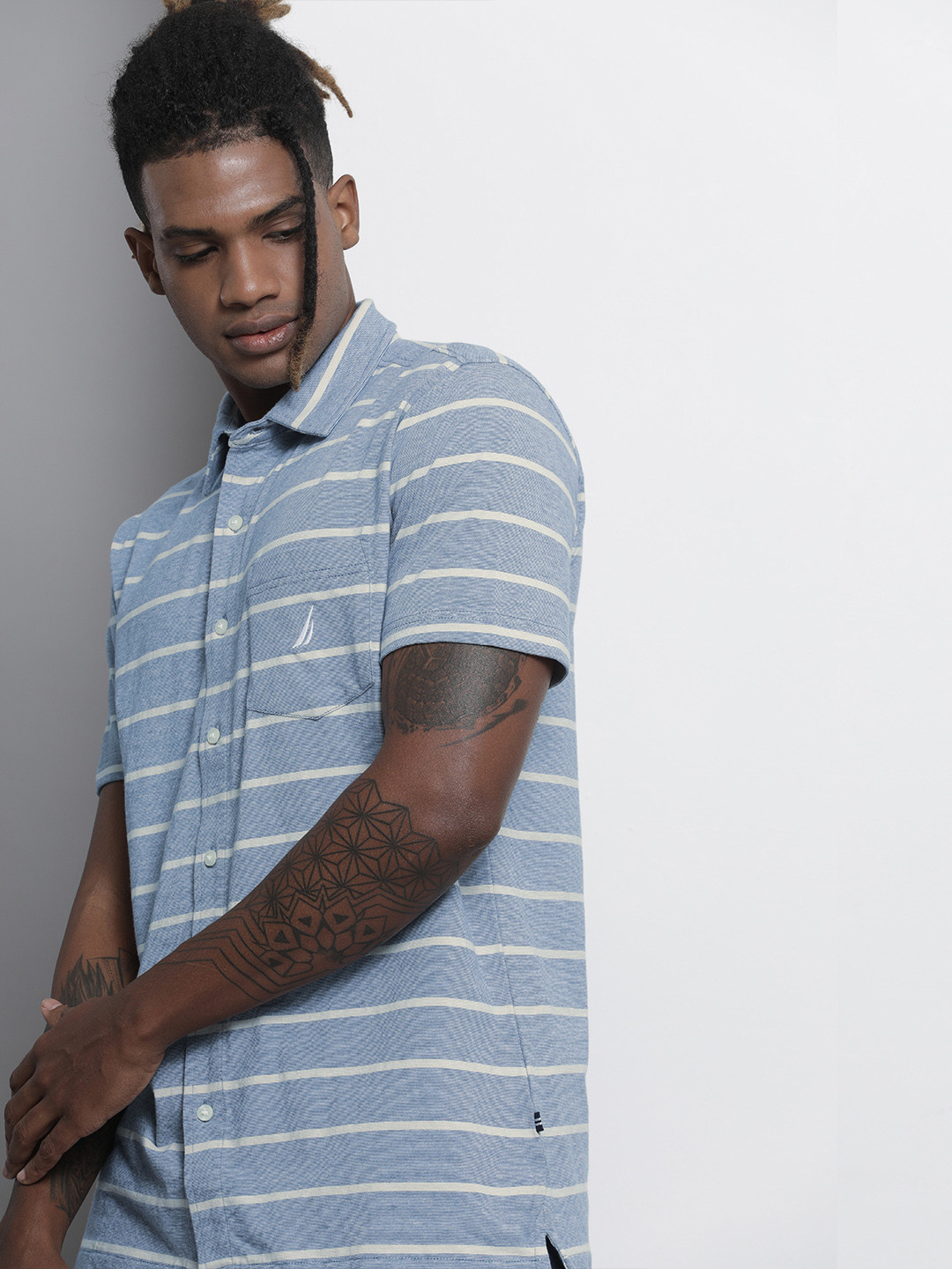 

Nautica Men Blue & White Horizontal Striped Casual Shirt