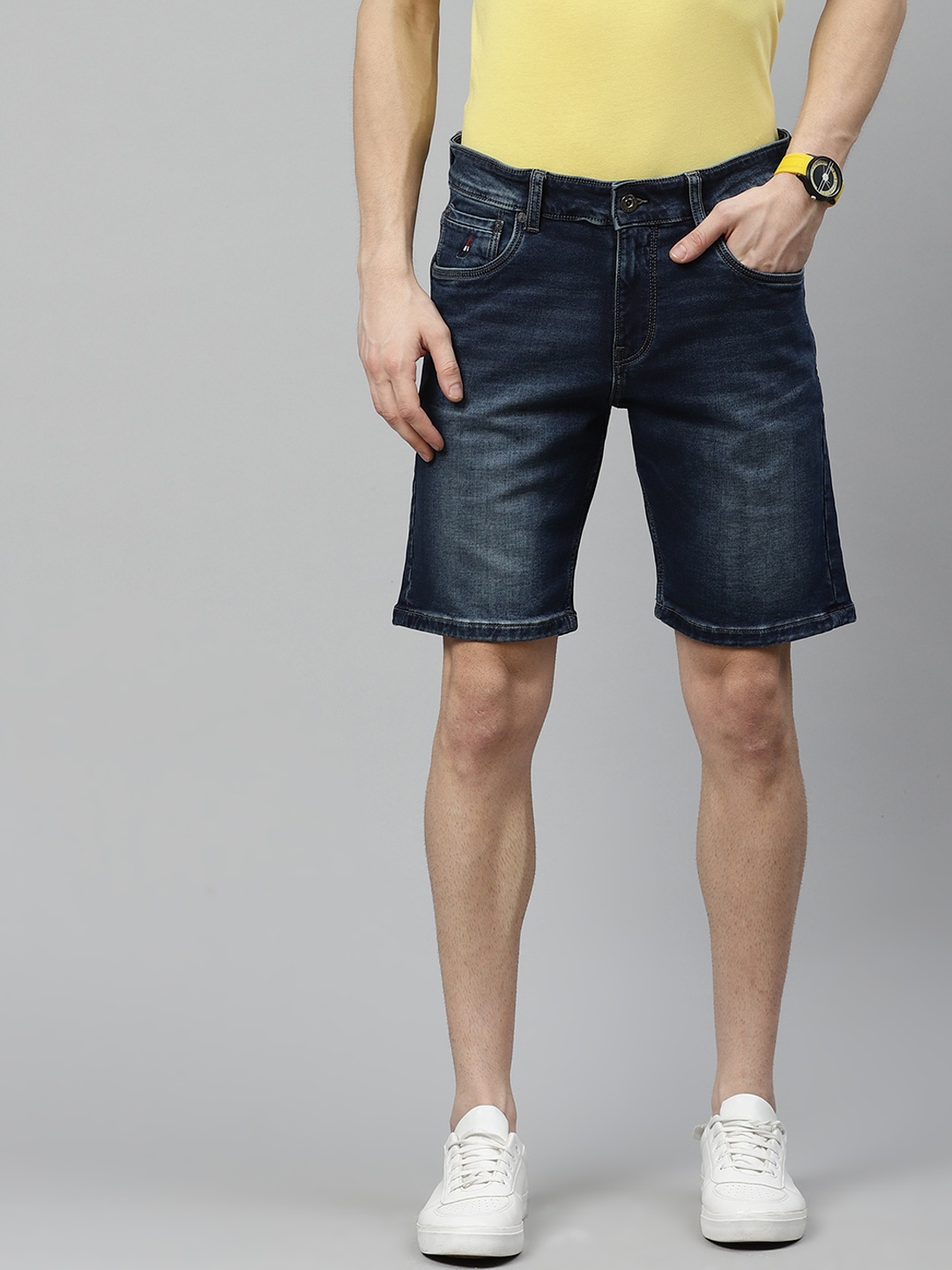 

Nautica Men Navy Blue Washed Slim Fit Denim Shorts