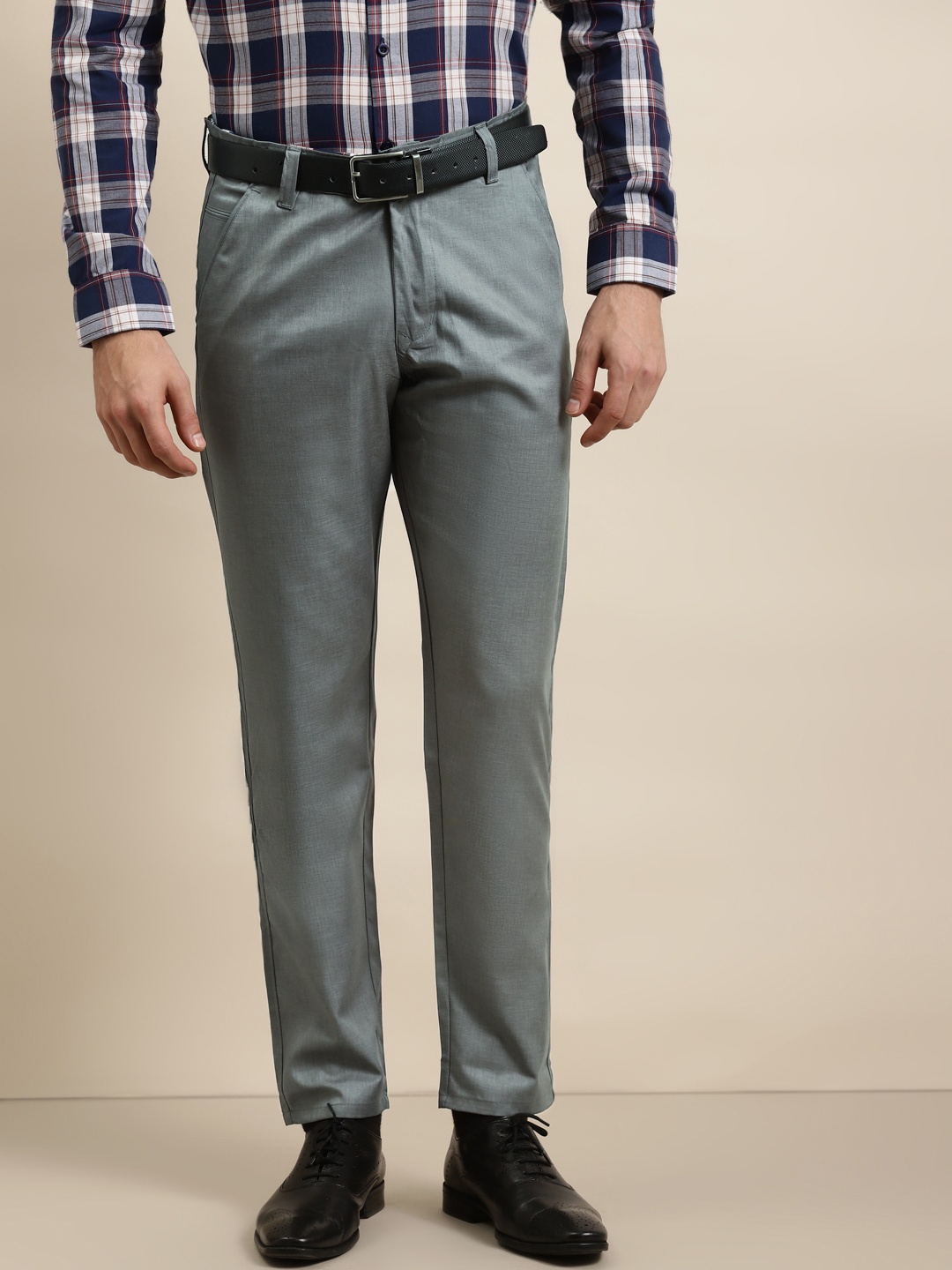 

SOJANYA Men Grey Solid Smart Regular Fit Regular Formal Trousers