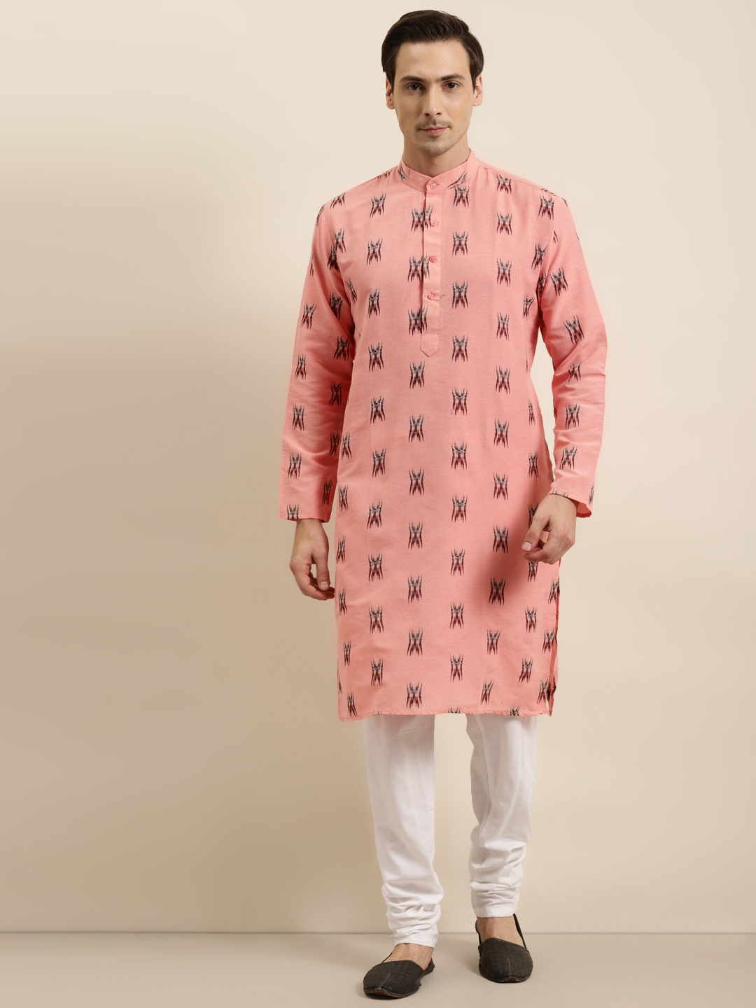 

Sojanya Men Pink & Black Ikat Woven Design Pure Cotton Kurta