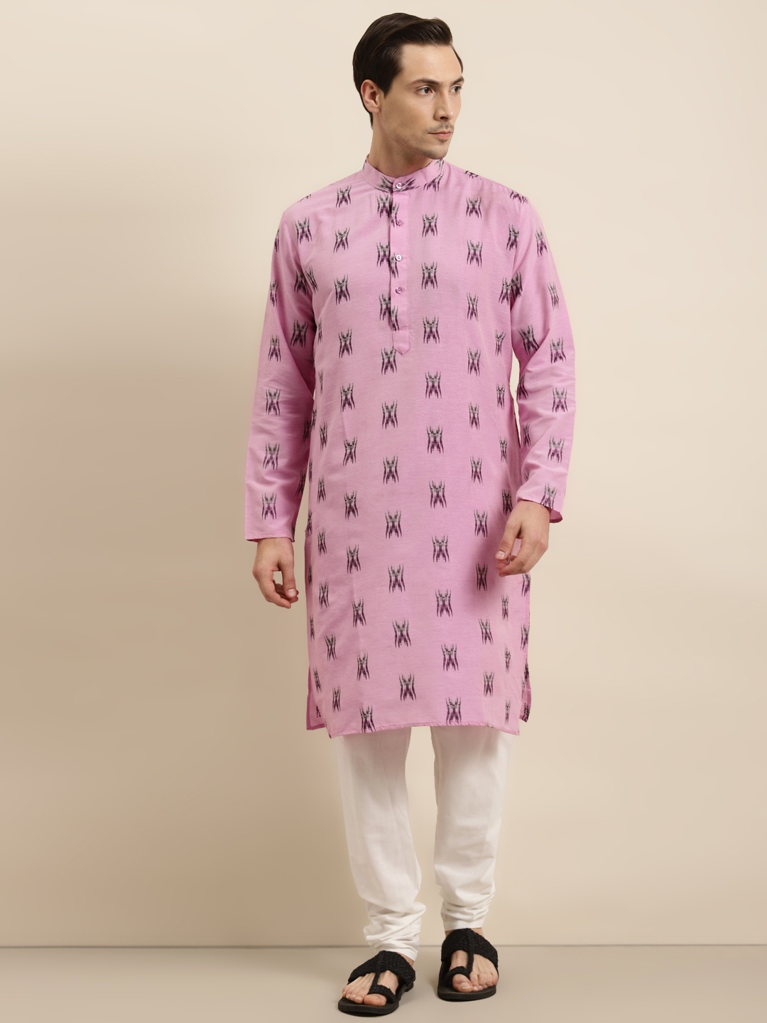 

Sojanya Men Pink & Black Geometric Ikkat Cotton Kurta