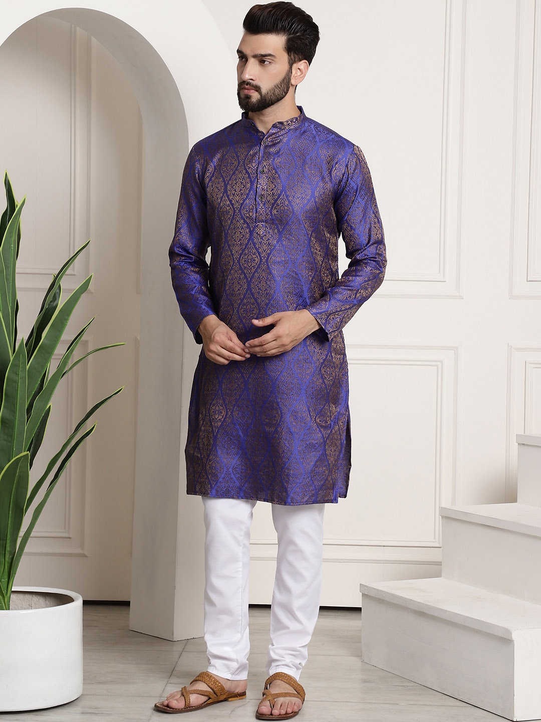 

SOJANYA Men Blue & Golden Ethnic Motifs Woven Design Kurta with Churidar