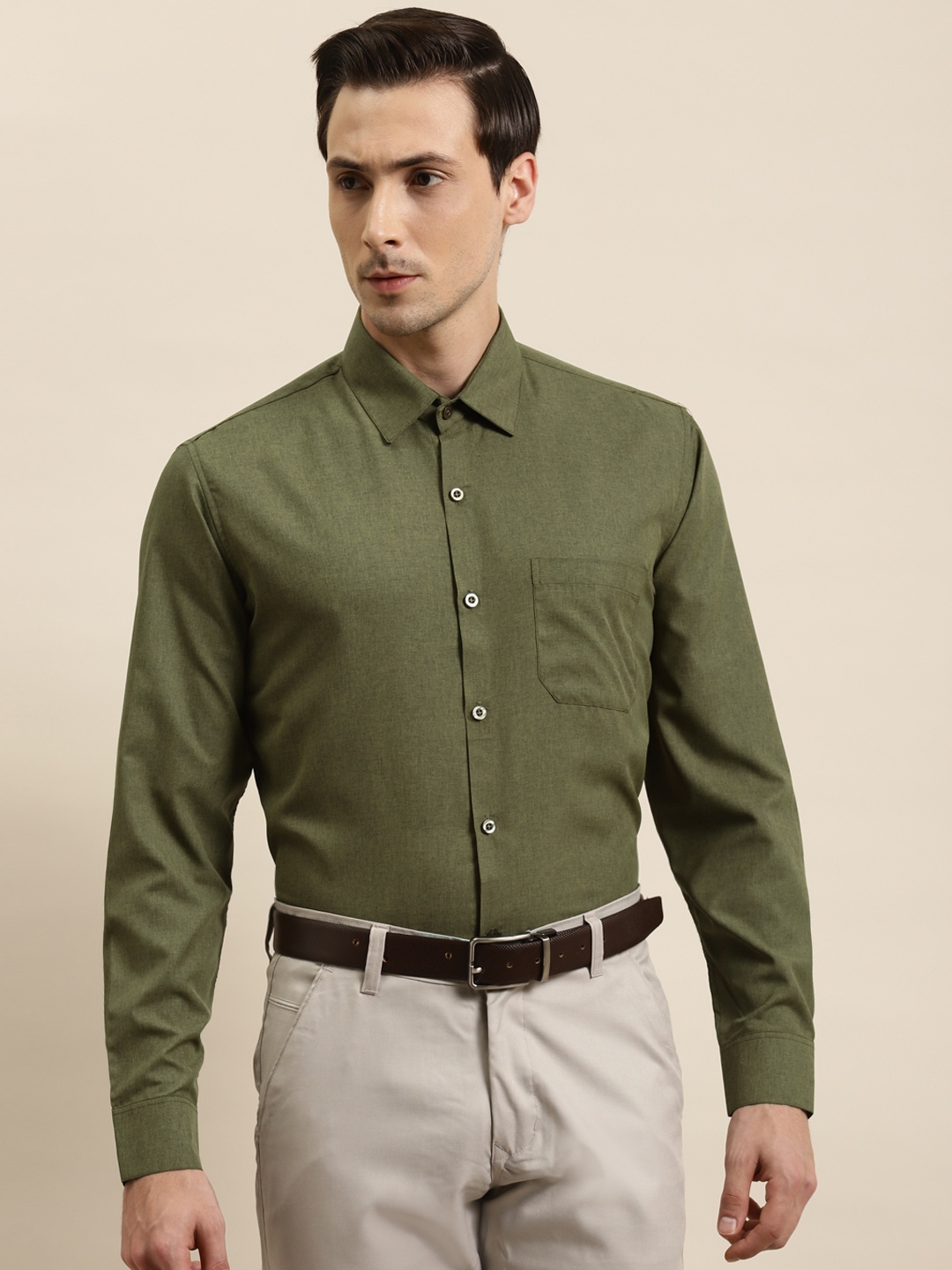 

SOJANYA Men Olive Green Solid Classic Regular Fit Cotton Formal Shirt