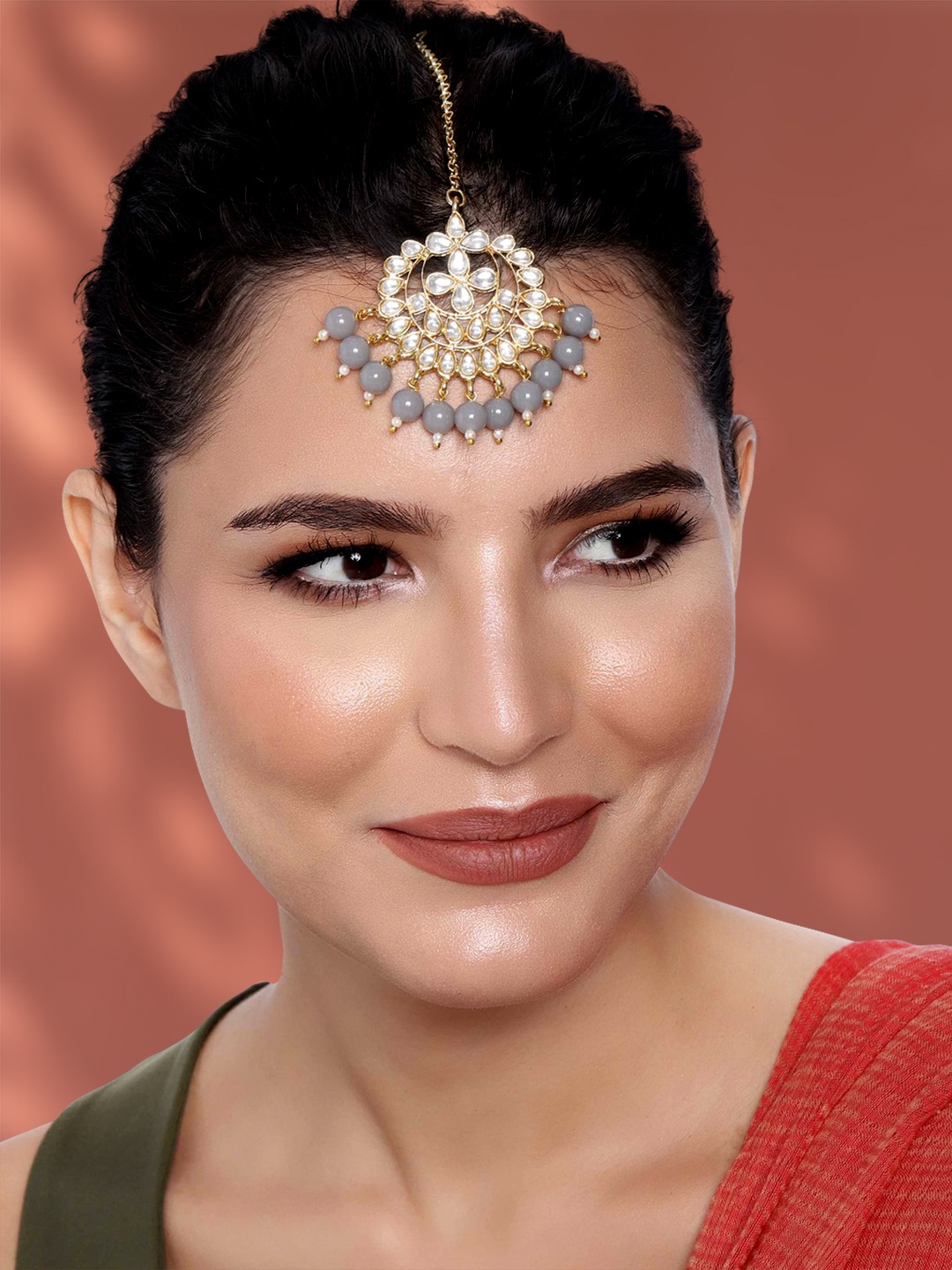

Peora Grey Gold Plated Kundan & Pearl Studded Maang Tikka