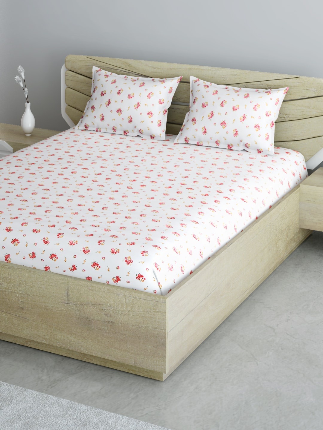

Aura White & Pink Floral 144 TC 120 GSM Cotton 1 Queen Bedsheet with 2 Pillow Covers
