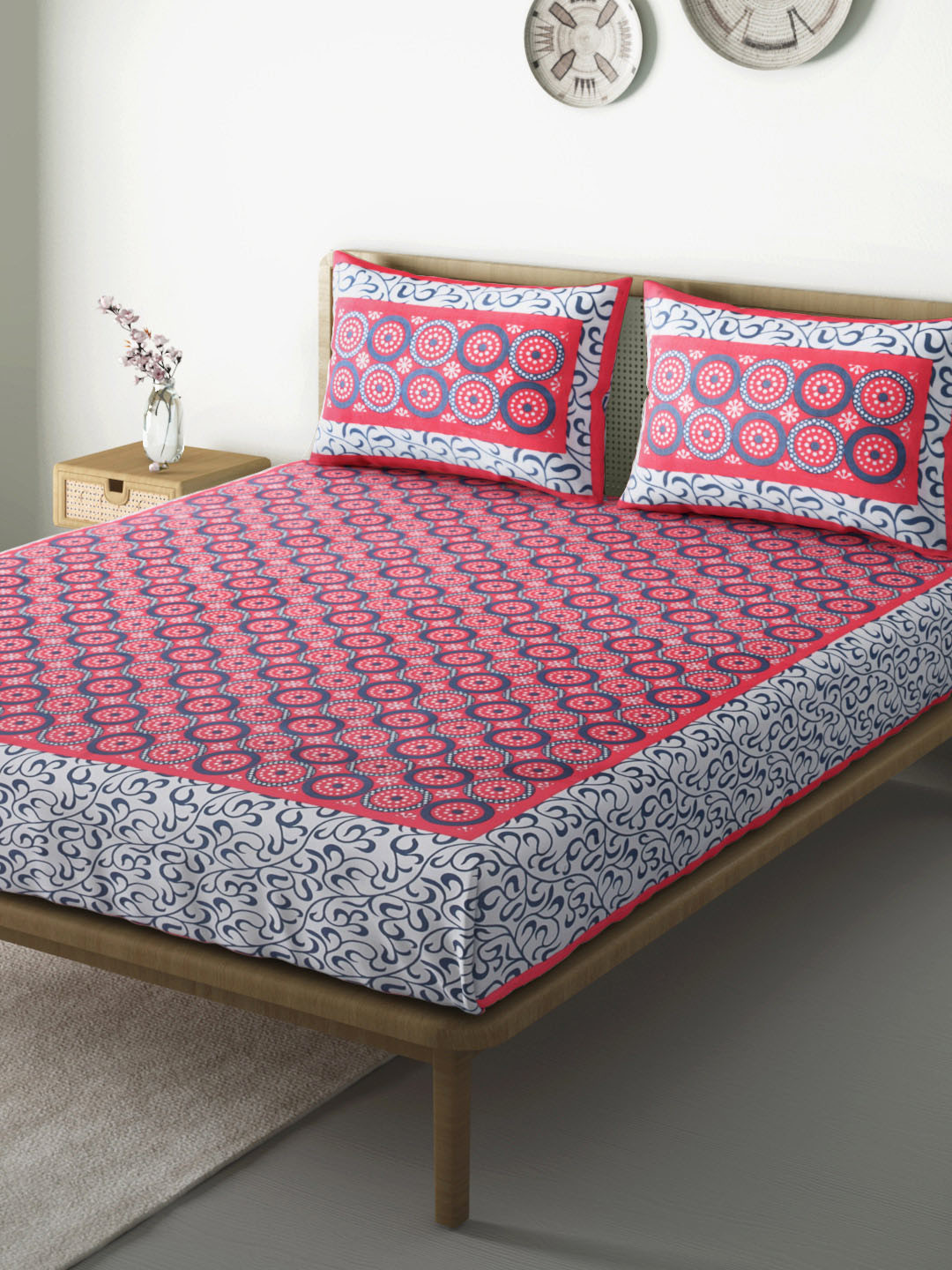 

Aura Pink & Charcoal Grey Geometric 104 TC 110 GSM Cotton Queen Bedsheet & Pillow Covers