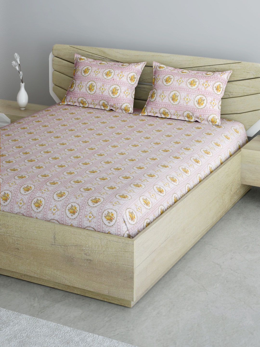 

Aura White & Red Floral 144 TC 120 GSM Cotton Queen Bedsheet with 2 Pillow Covers