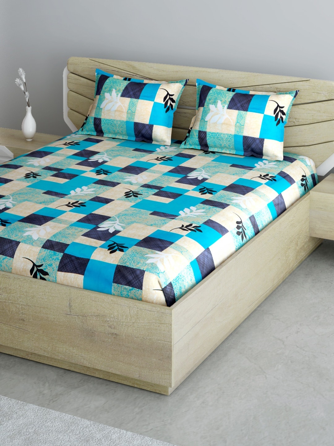 

Aura Blue & Beige Geometric 144 TC Cotton 1 Queen Bedsheet with 2 Pillow Covers
