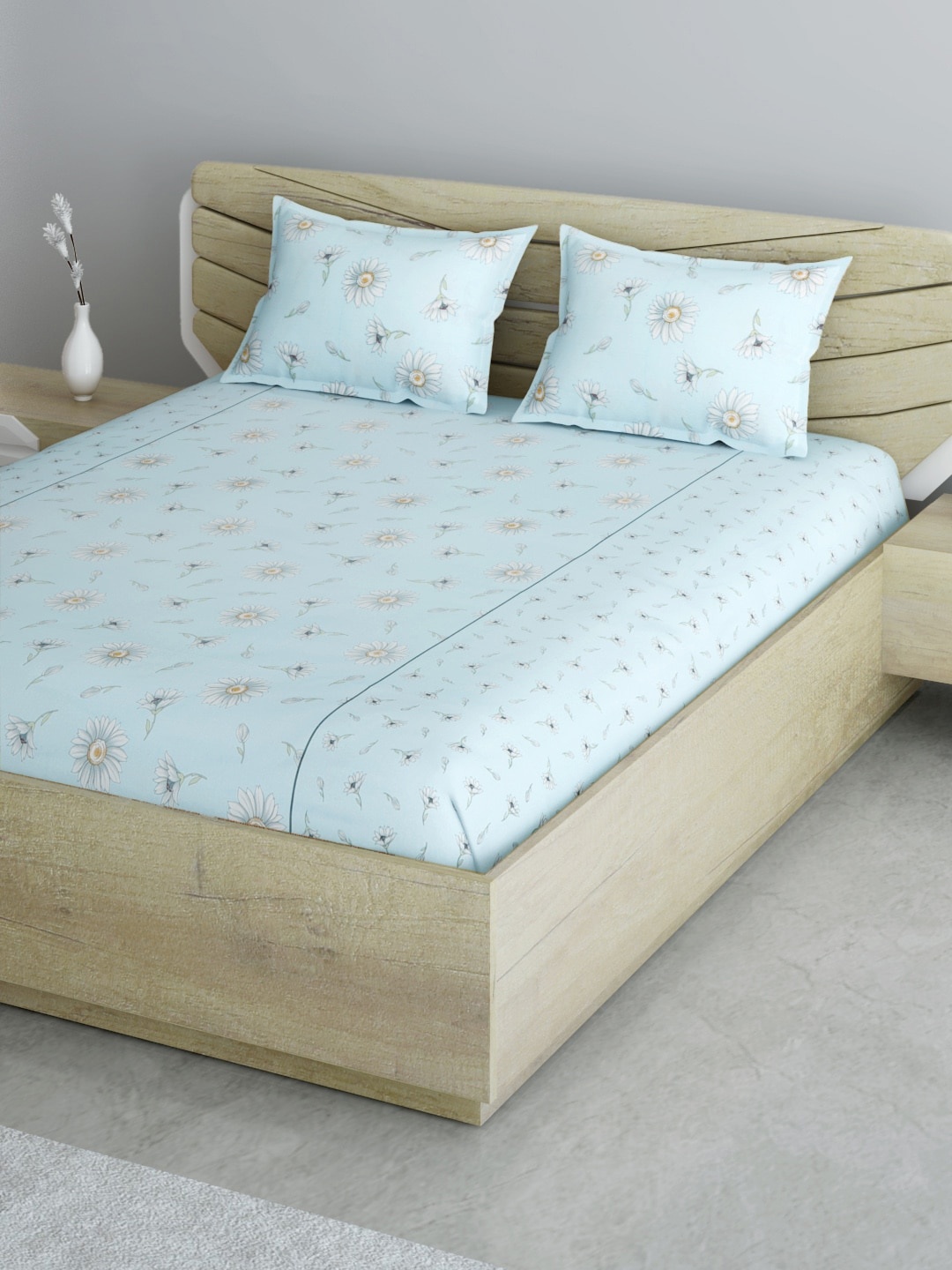 

Aura Blue & Green Floral 144 TC 120 GSM Cotton Queen Bedsheet with 2 Pillow Covers
