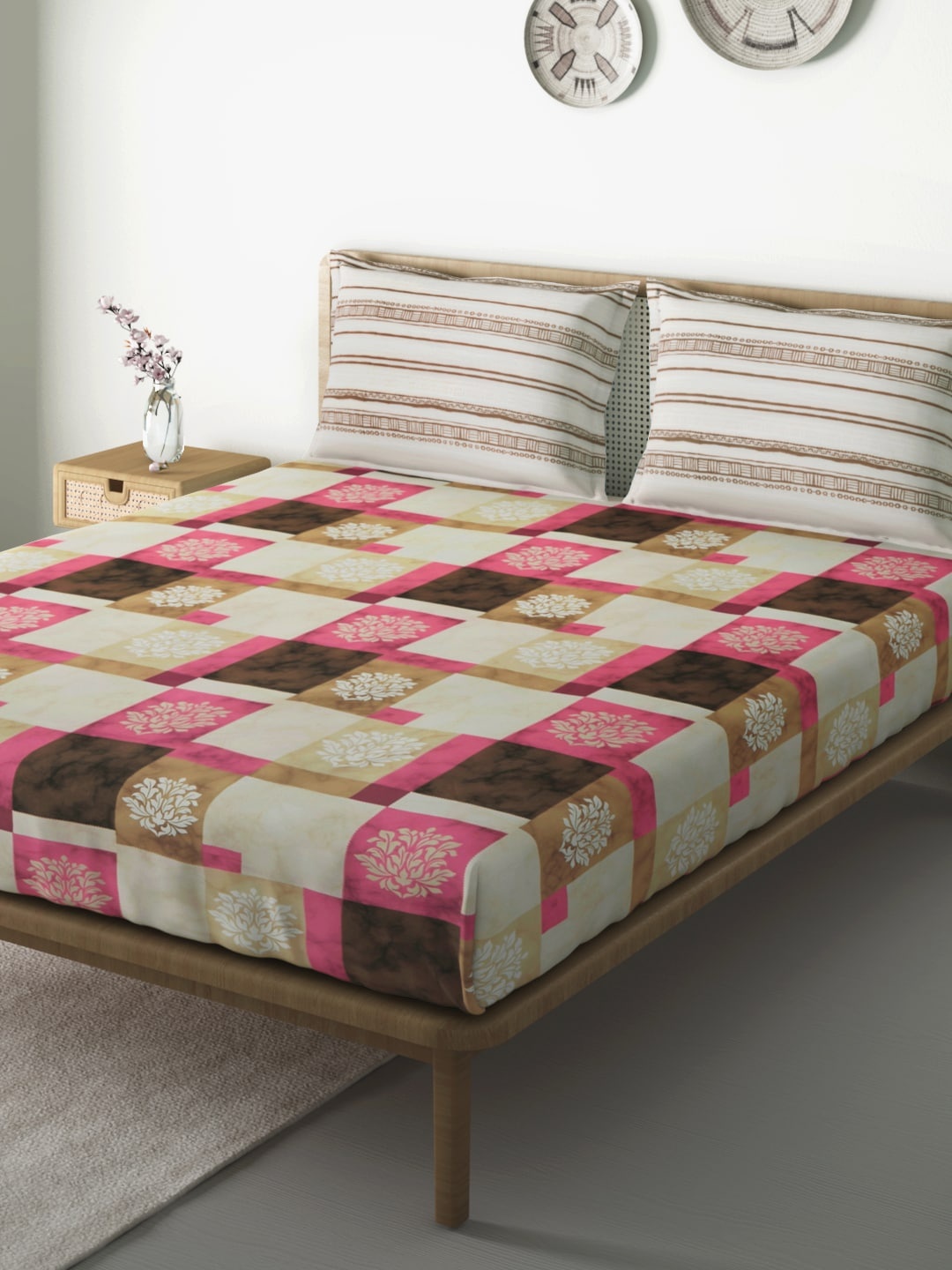 

Aura Pink & Brown Ethnic Motifs 144 TC Cotton 1 Queen Bedsheet with 2 Pillow Covers