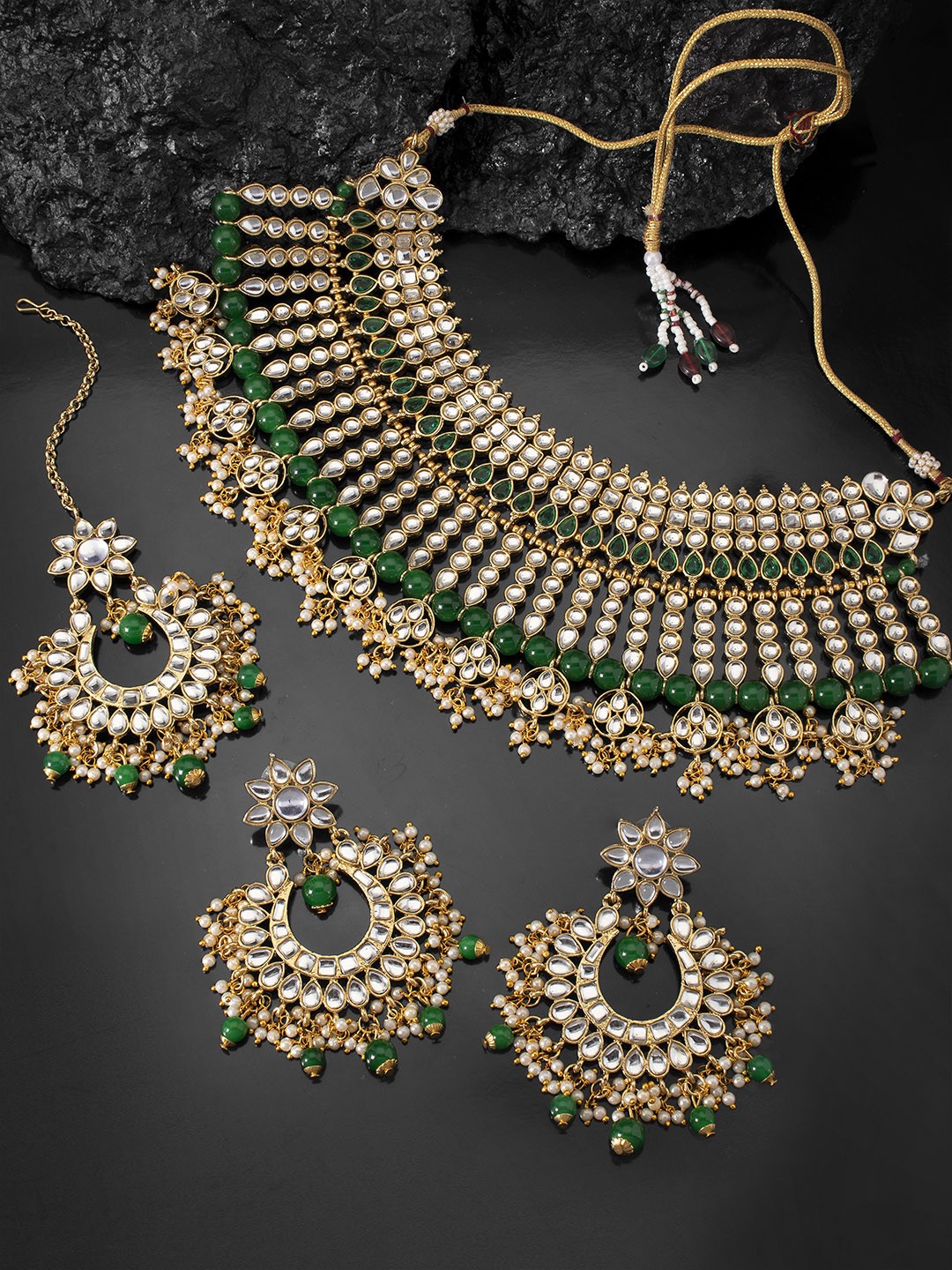 

Peora Gold-Plated & Green Kundan Embellished Jewellery Set