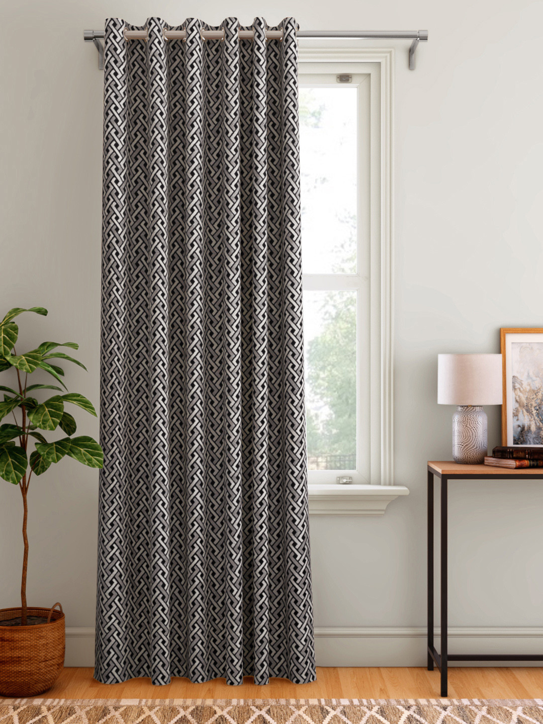 

Aura Grey & black Geometric Patterned Single Door Curtain