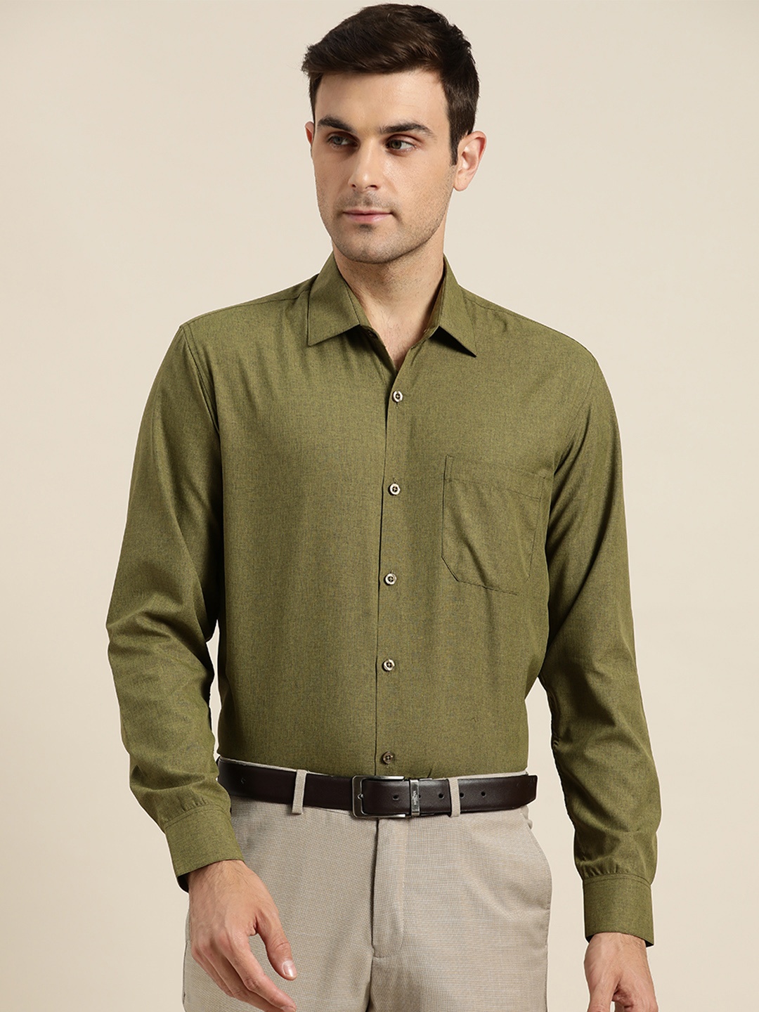 

SOJANYA Men Olive Green Classic Regular Fit Solid Formal Shirt