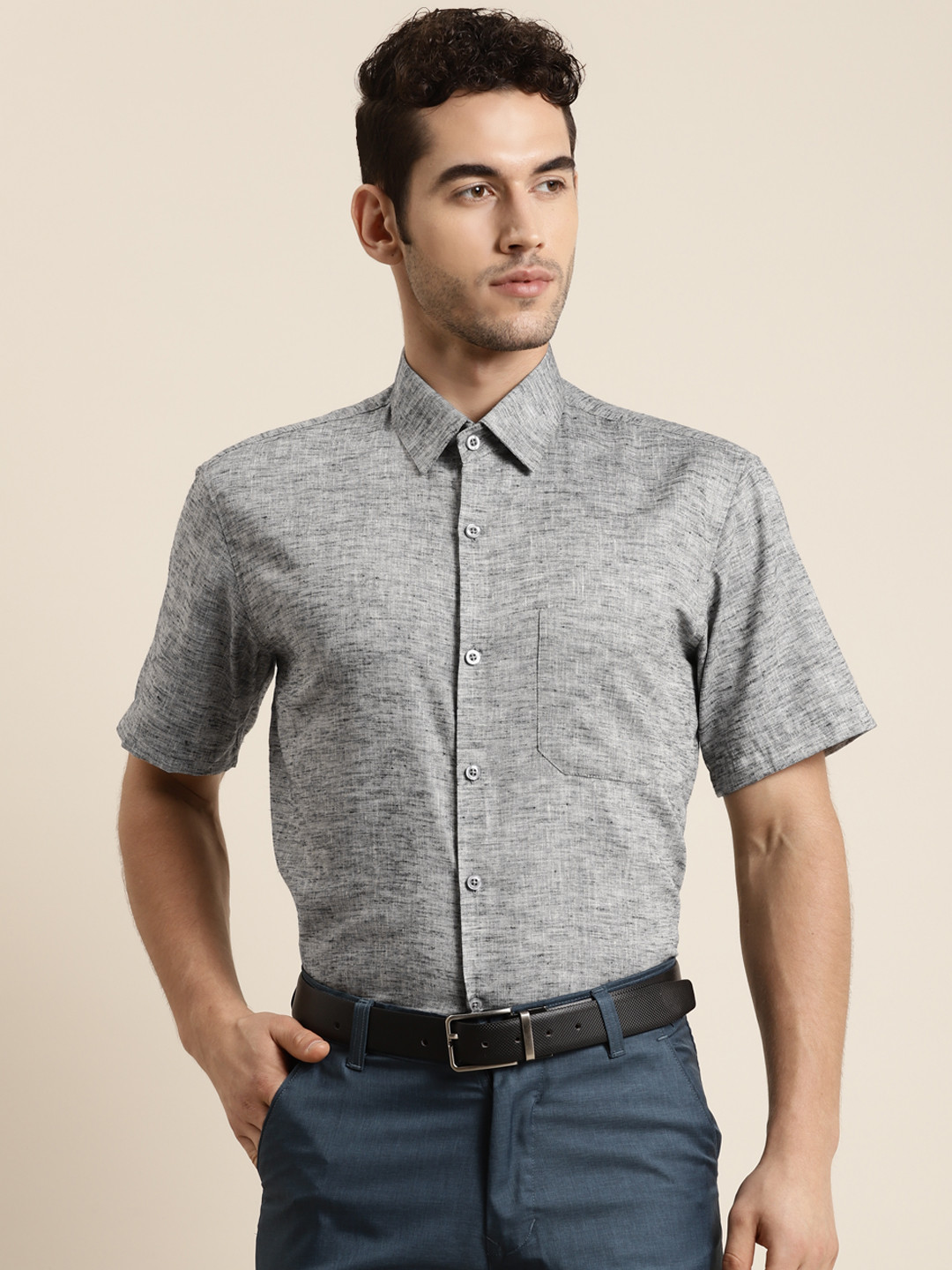 

SOJANYA Men Grey Classic Regular Fit Solid Formal Shirt