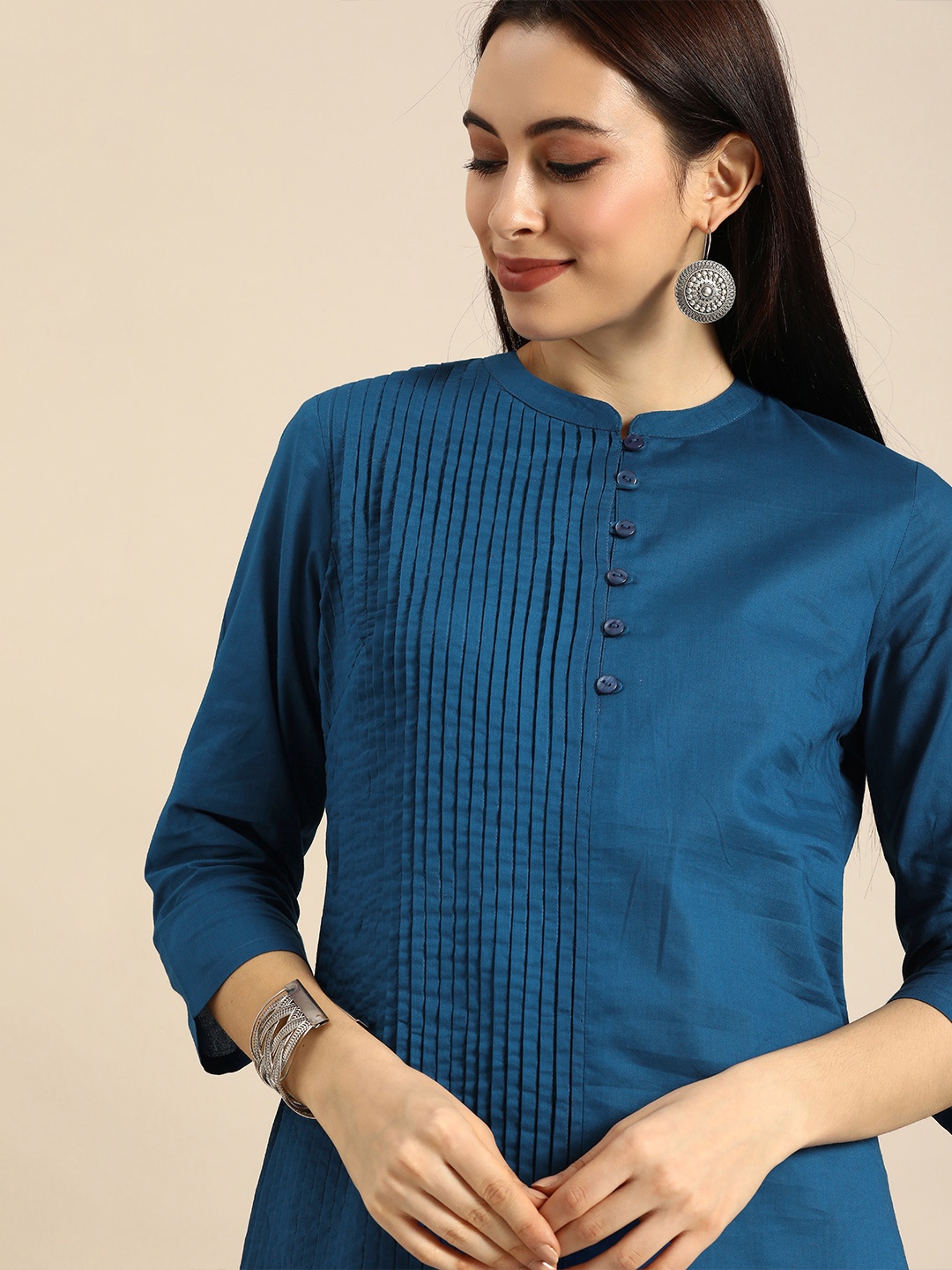 

Anouk Women Teal Blue Solid Pin-Tucked Straight Kurta