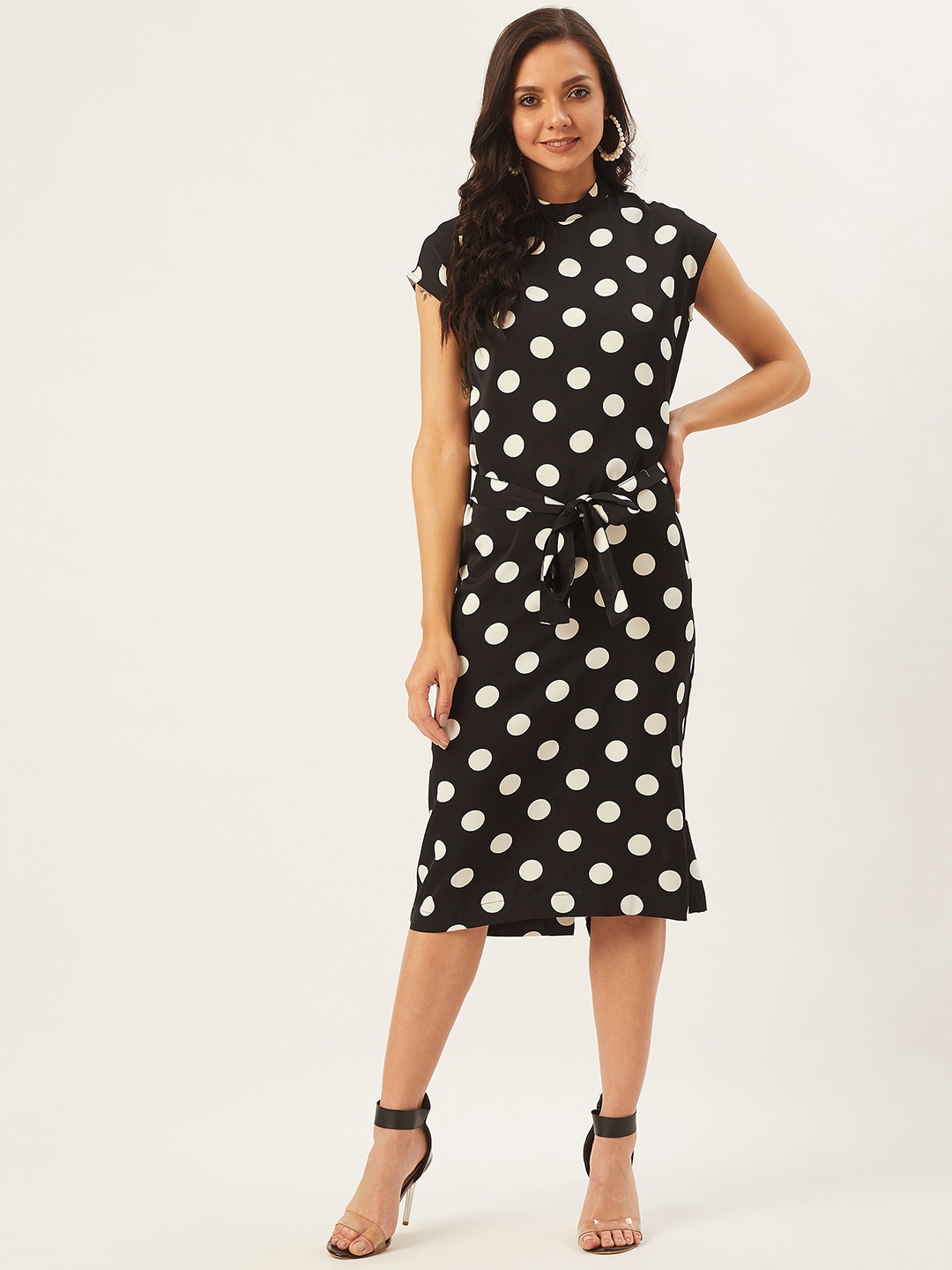 

ANVI Be Yourself Women Black & White Polka Dot Printed Sheath Dress