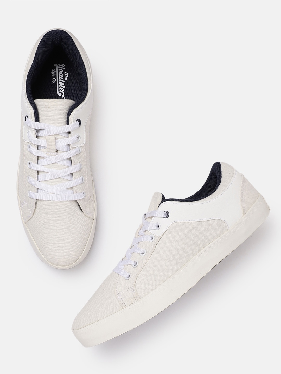 

Roadster Men White Solid Sneakers