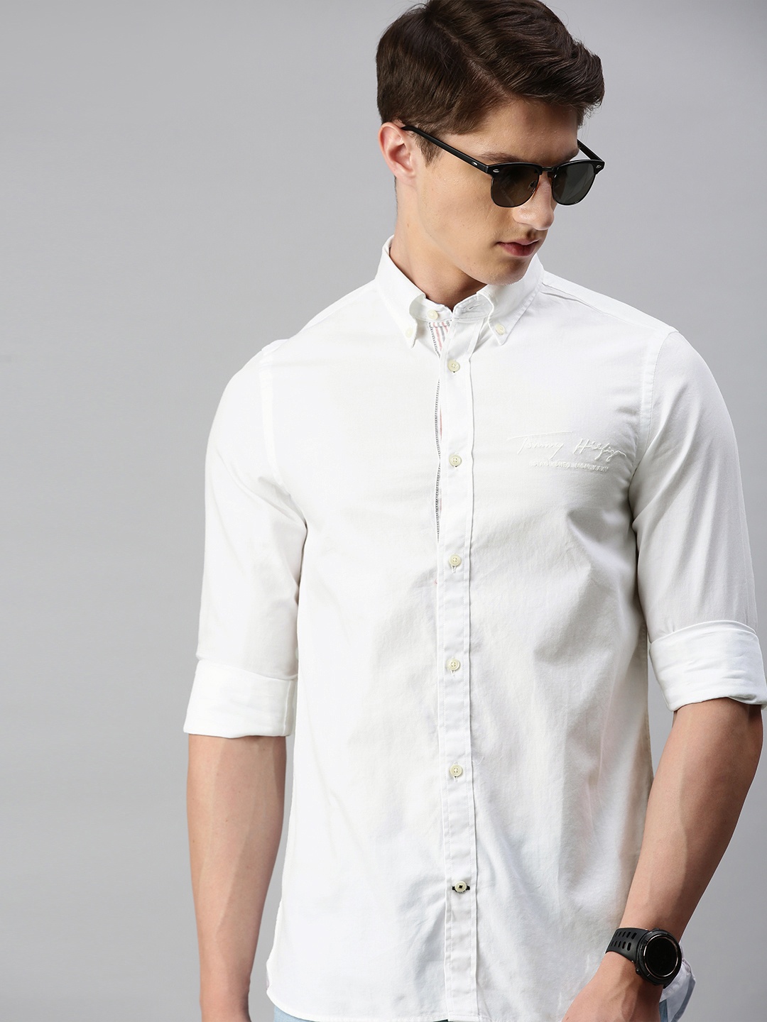 

Tommy Hilfiger Men White Slim Fit Solid Casual Shirt