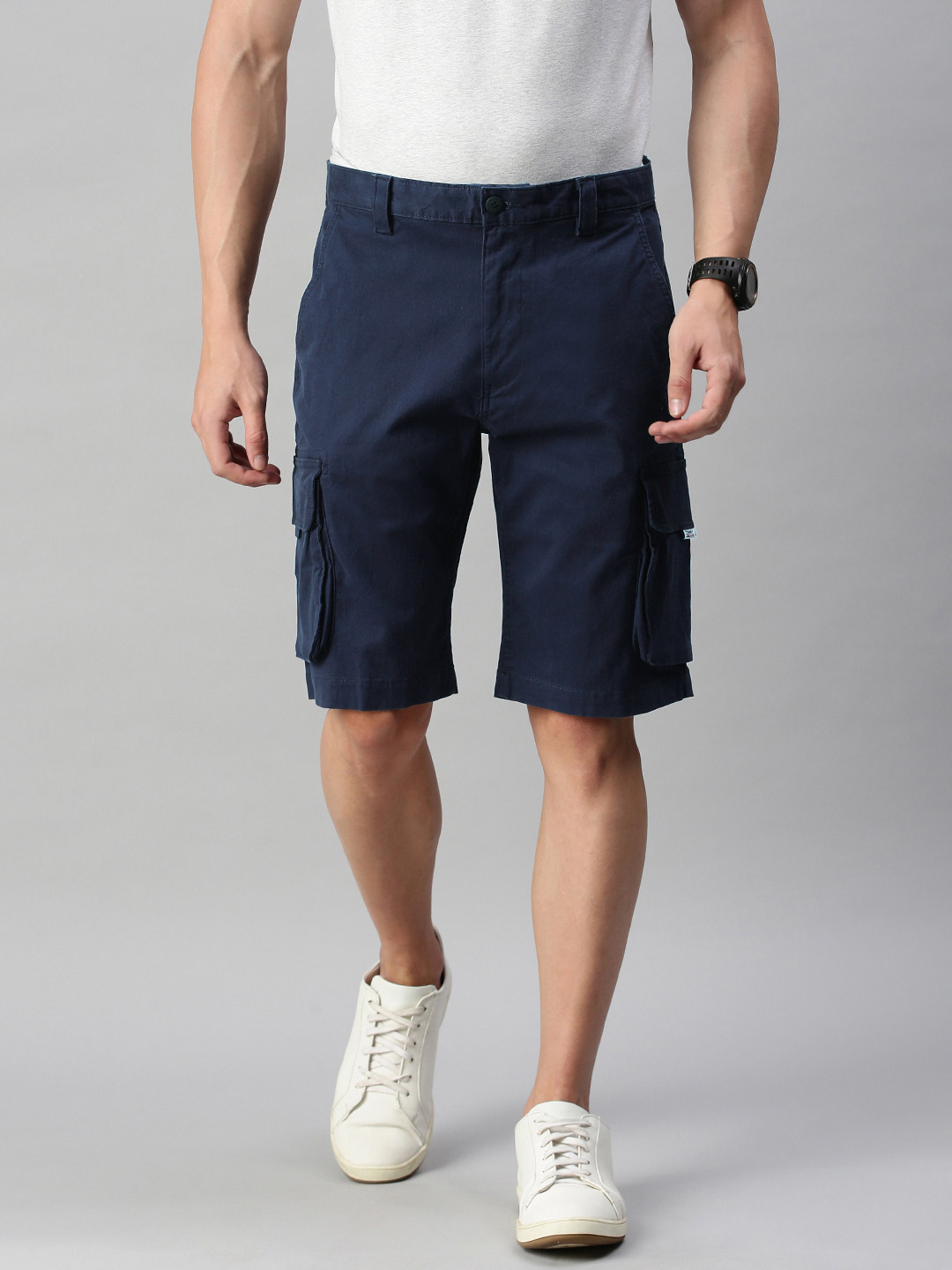 

Tommy Hilfiger Men Navy Blue Solid Regular Fit Cargo Shorts