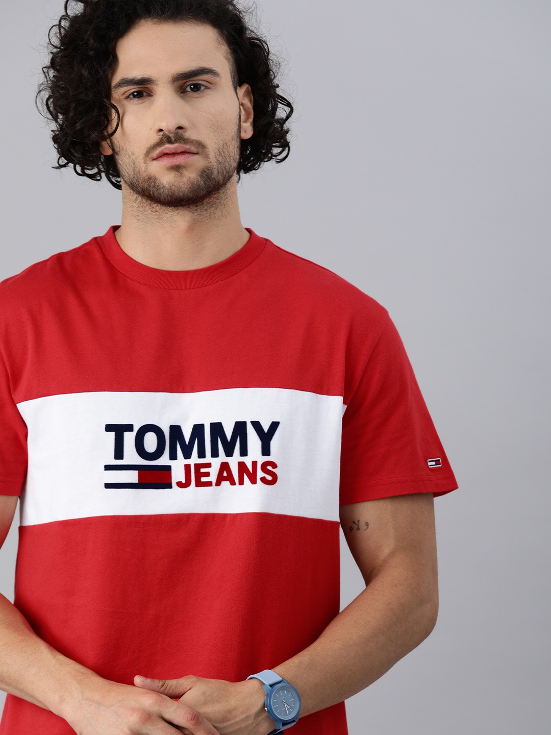 

Tommy Hilfiger Men Red Printed Round Neck Pure Cotton T-shirt