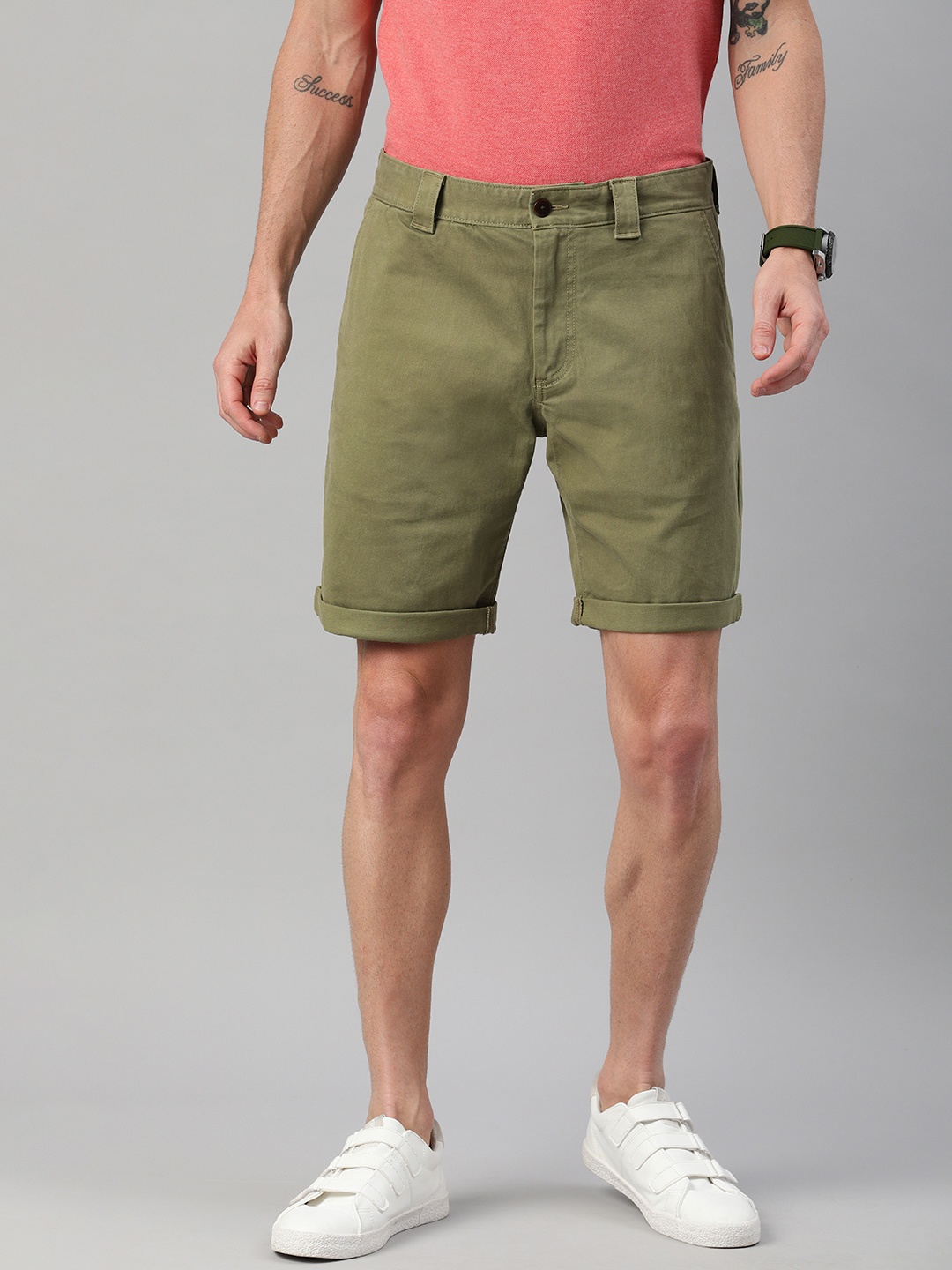 

Tommy Hilfiger Men Olive Green Solid Scanton Slim Fit Chino Shorts