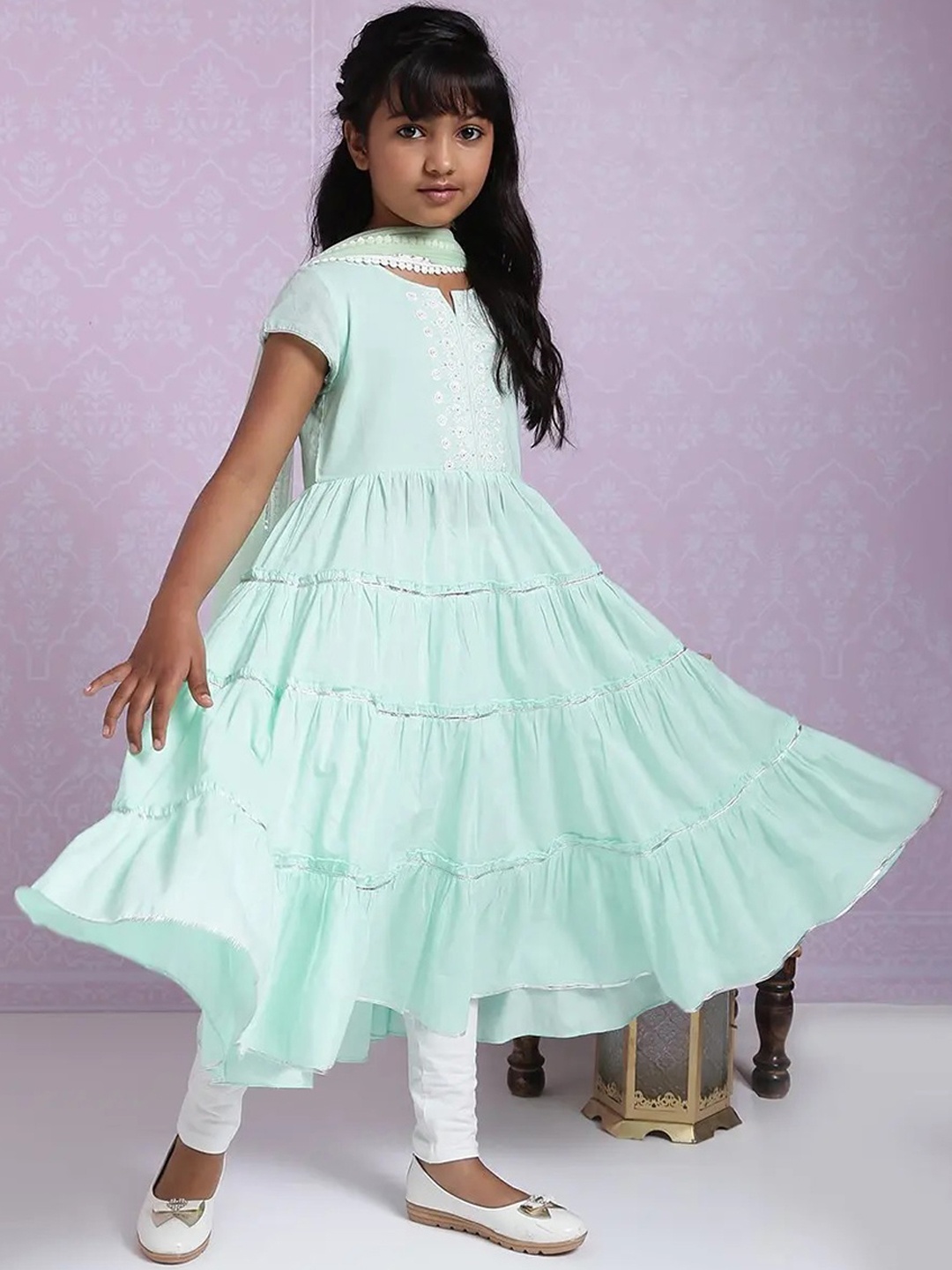 

Biba Girls Green Floral Embroidered Regular Thread Work Pure Cotton Kurta with Churidar & With Dupatta