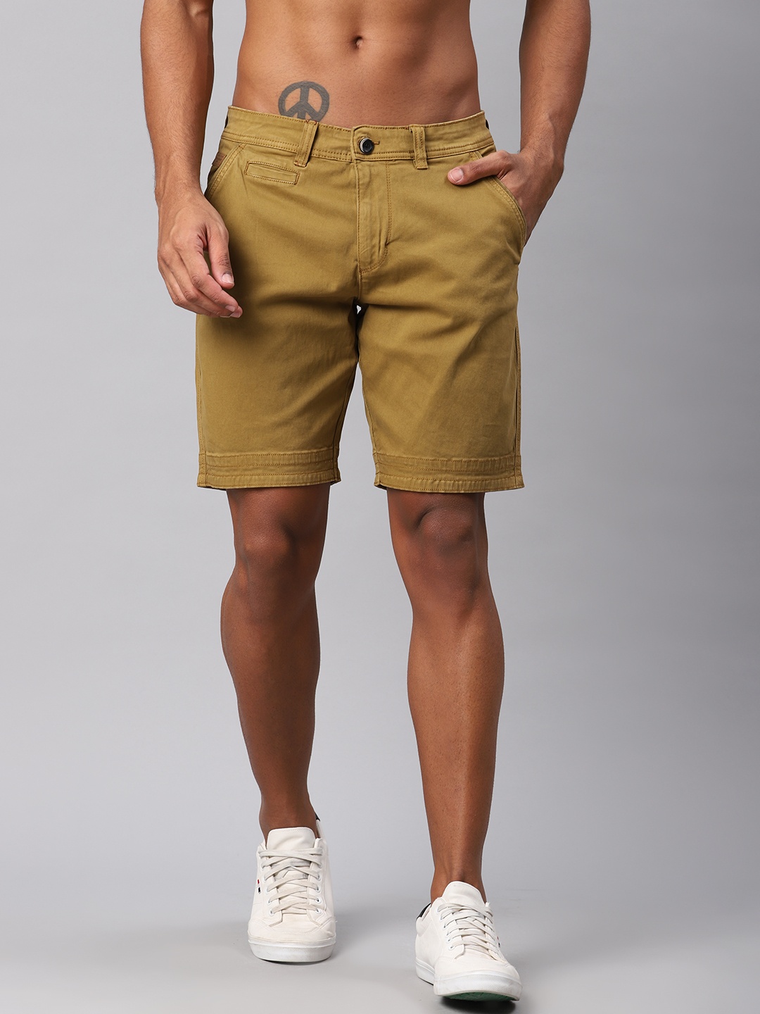 

Roadster Men Khaki Solid Regular Fit Chino Shorts