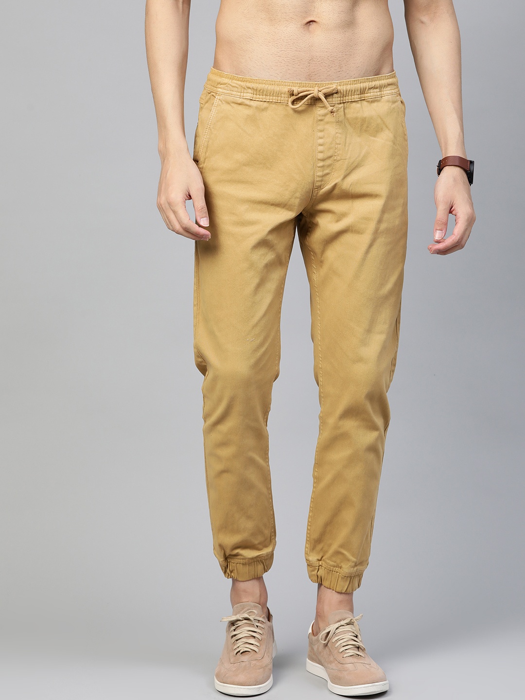 

Roadster Men Khaki Slim Fit Cropped Joggers