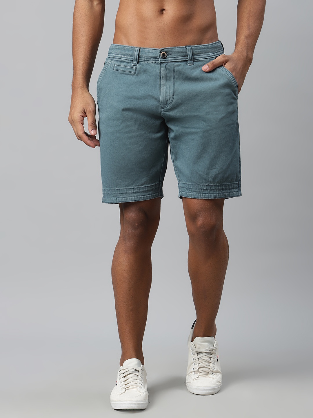 

Roadster Men Blue Solid Regular Fit Chino Shorts