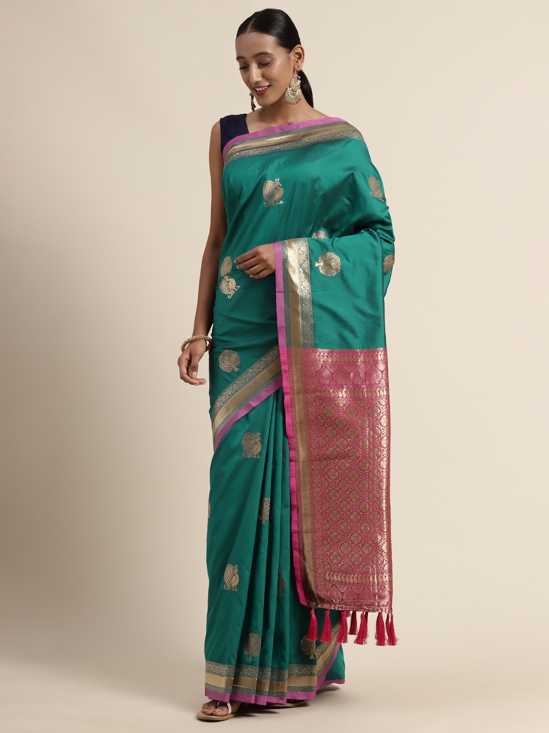 

VASTRANAND Green & Gold-Toned Woven Design Banarasi Saree