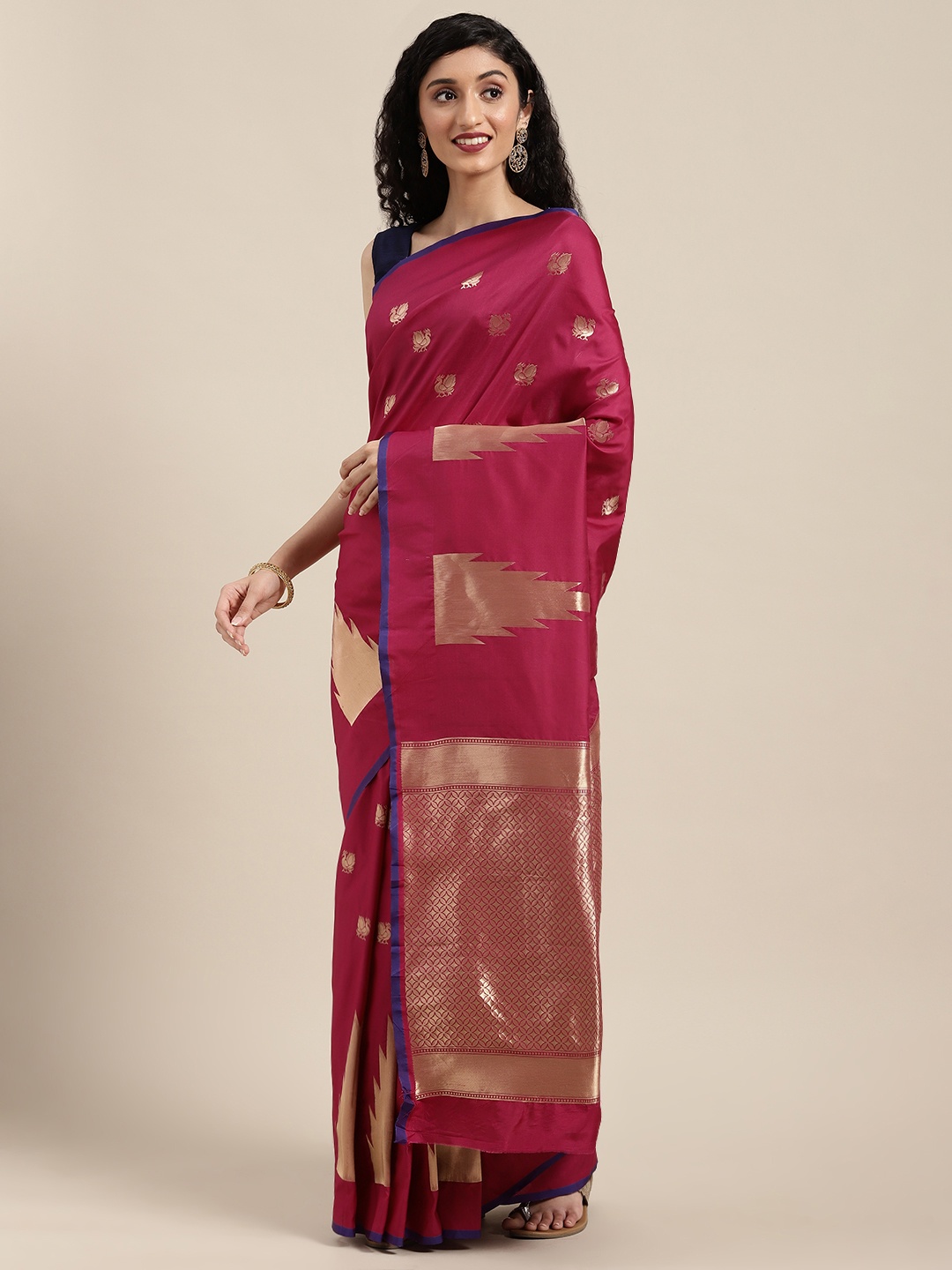 

VASTRANAND Maroon & Gold-Toned Silk Blend Woven Design Banarasi Saree