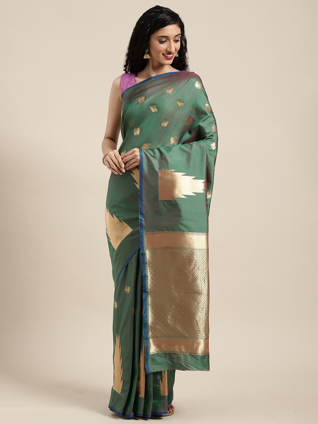 

VASTRANAND Green Silk Blend Woven Design Banarasi Saree
