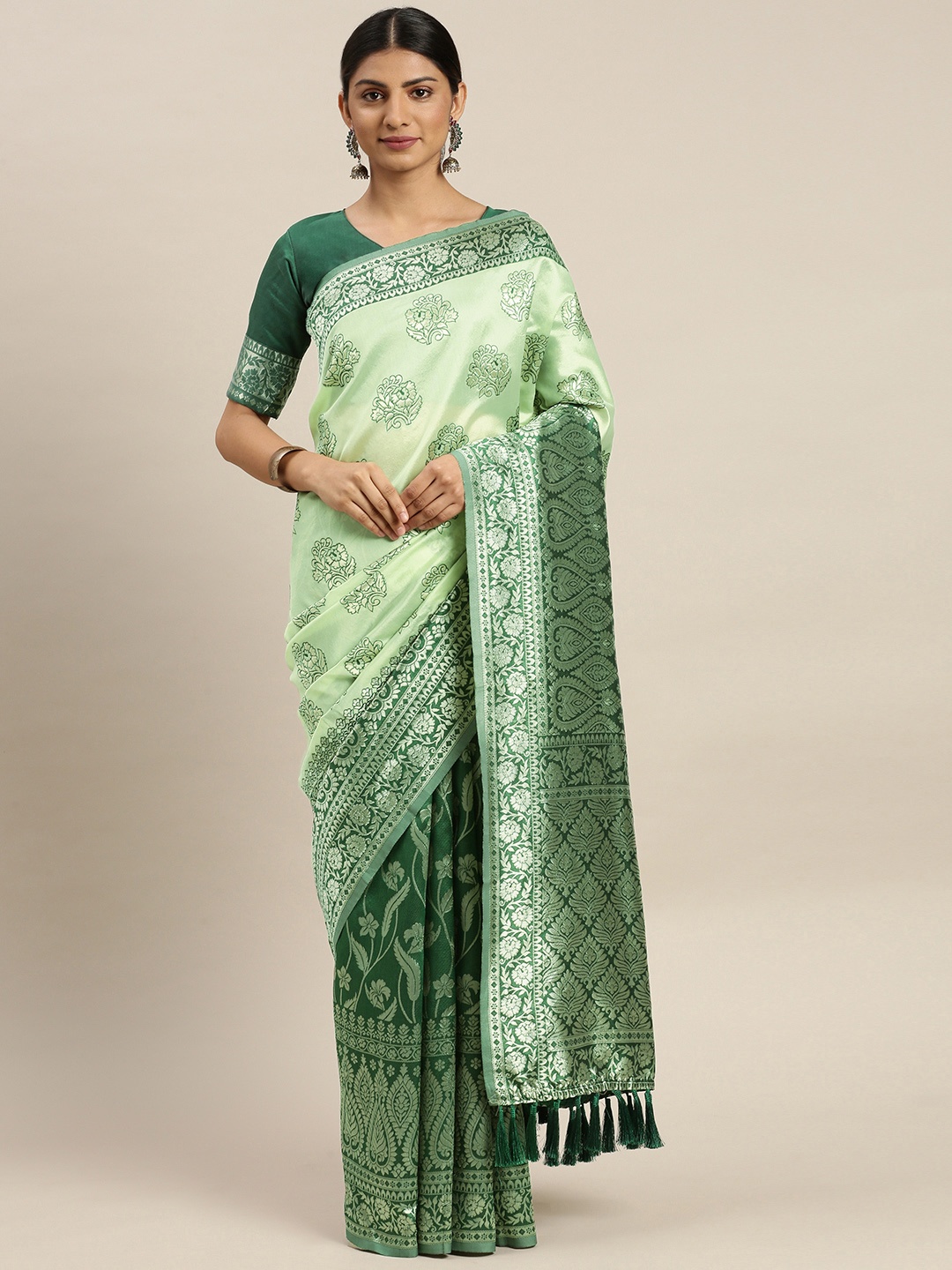 

Om Shantam Sarees Green & Silver-Toned Woven Design Banarasi Saree