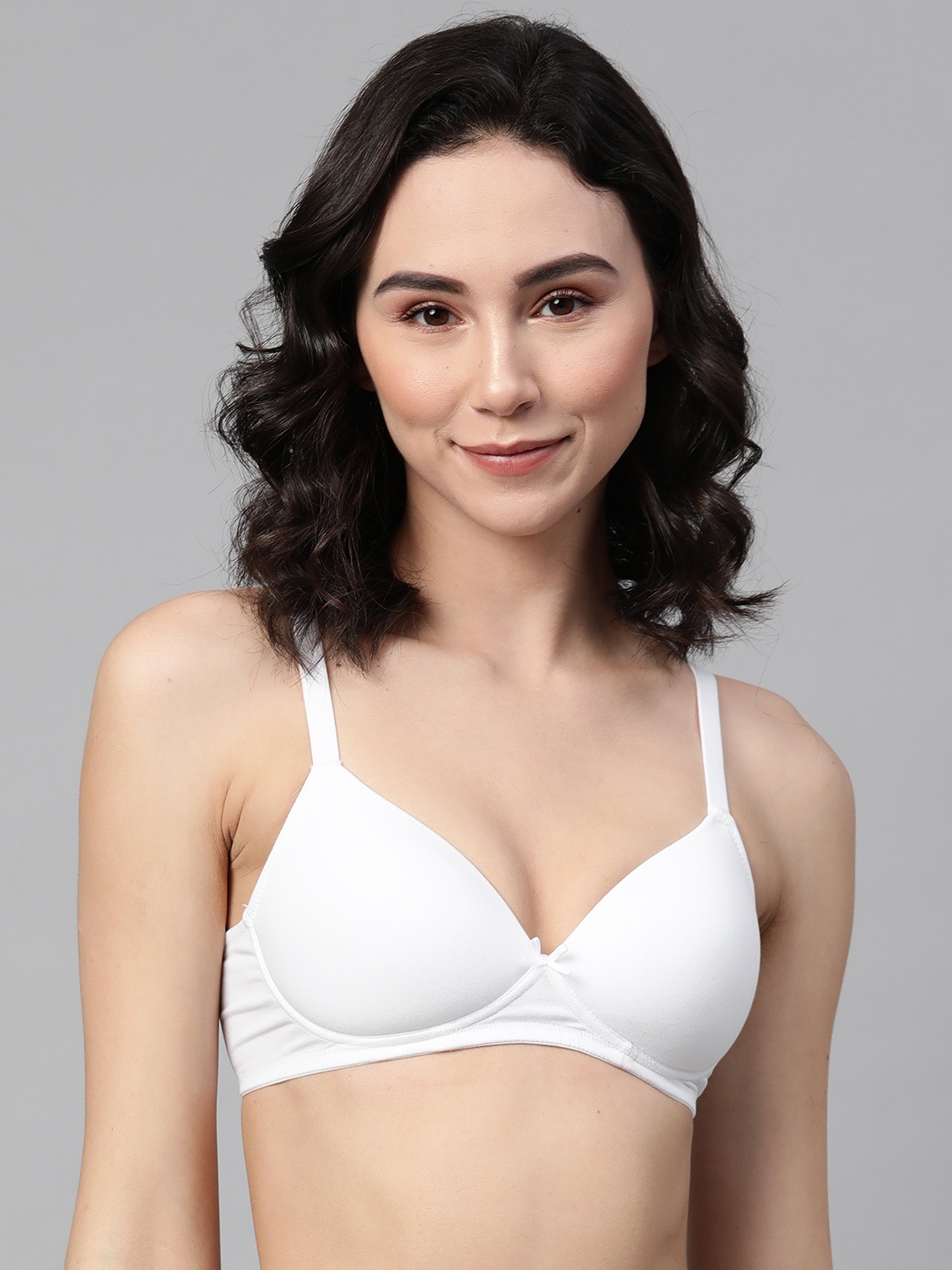 

Marks & Spencer White Solid Non-Wired Lightly Padded T-shirt Bra T333208K