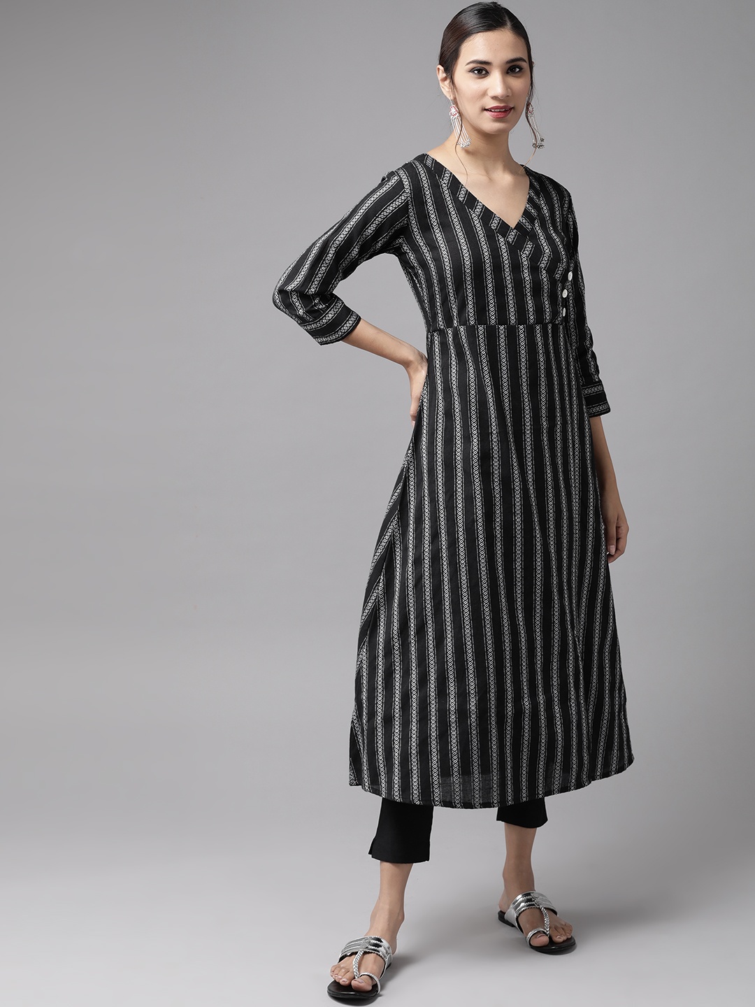 

Yufta Women Black & White Self-Striped Thread Work Angrakha Kurta