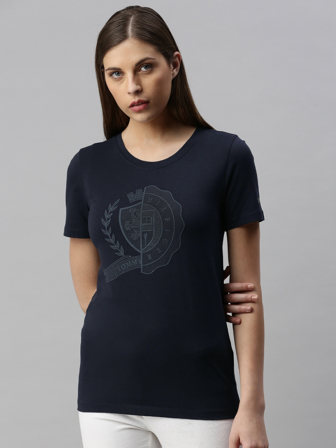 

Tommy Hilfiger Women Navy Blue Printed Round Neck Pure Cotton T-shirt