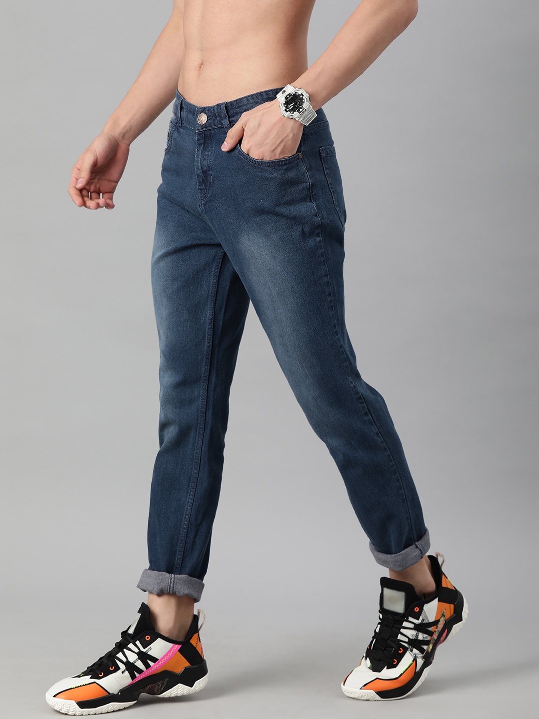 

Harvard Men Blue Mid-Rise Tapered Fit Light Fade Jeans
