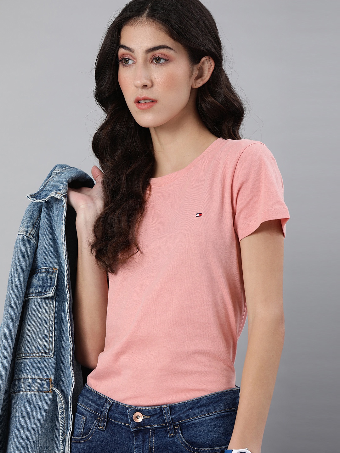 

Tommy Hilfiger Women Pink Solid Round Neck Pure Cotton T-shirt
