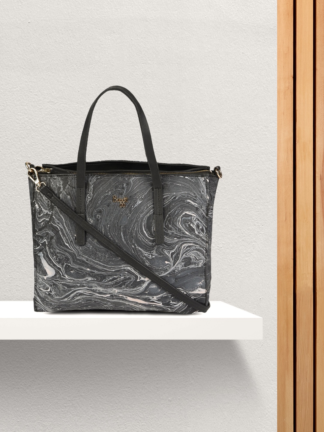 

Baggit Black & White Printed Handheld Bag