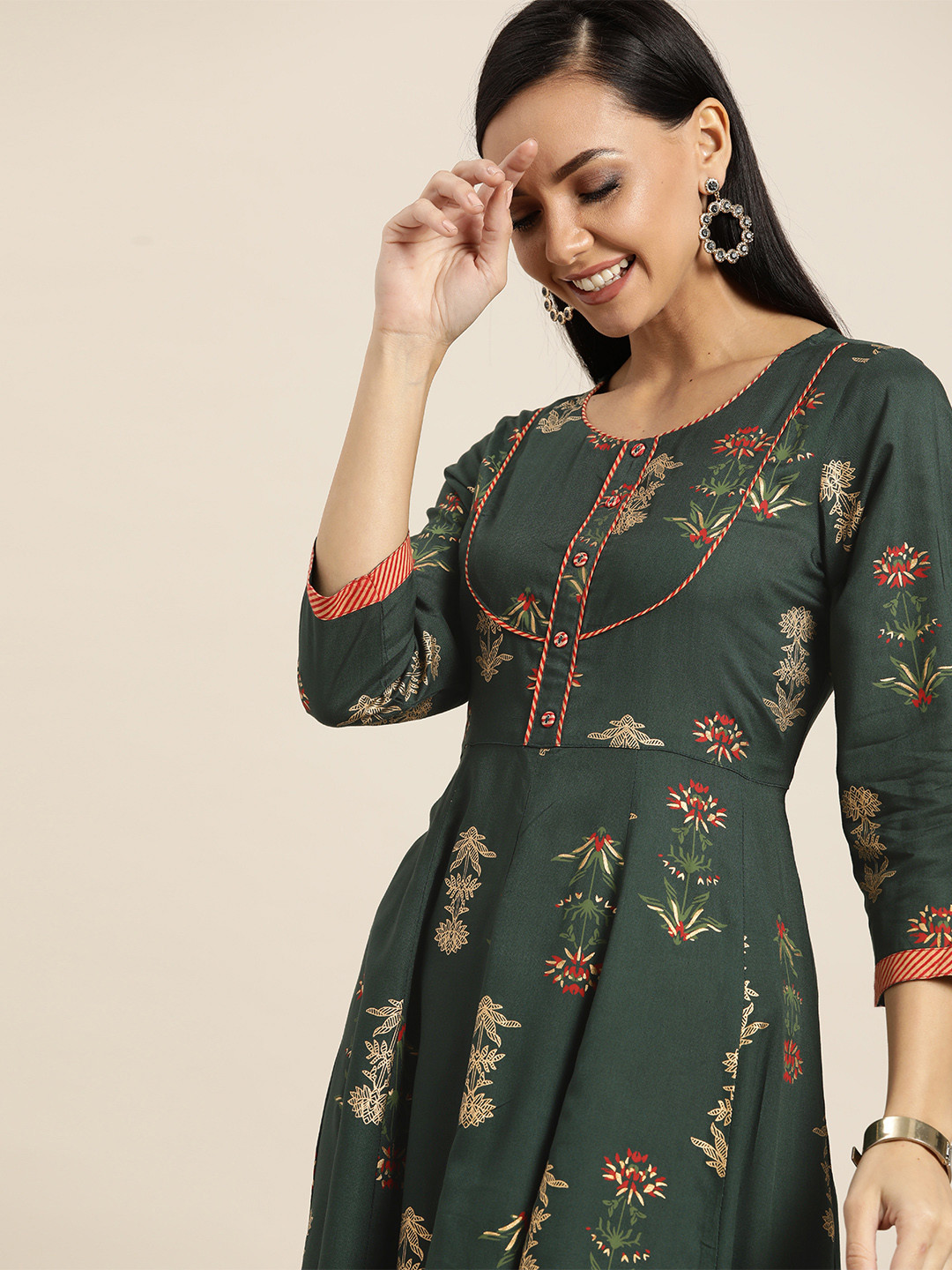 

Sangria Women Green & Golden Ethnic Motifs Printed Anarkali Kurta