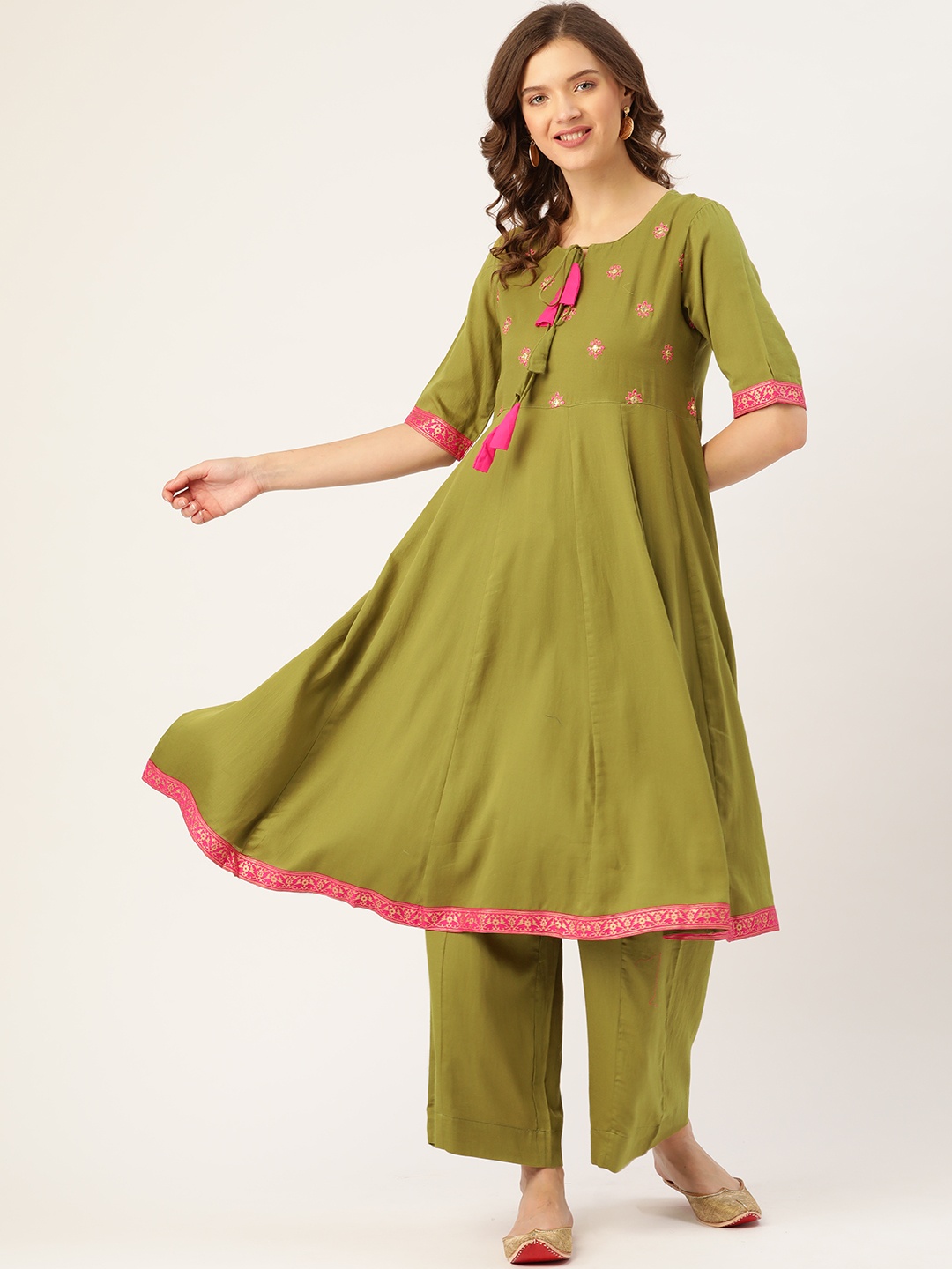 

Sangria Women Green & Pink Yoke Design Mirror Work Pure Cotton Kurta with Palazzos