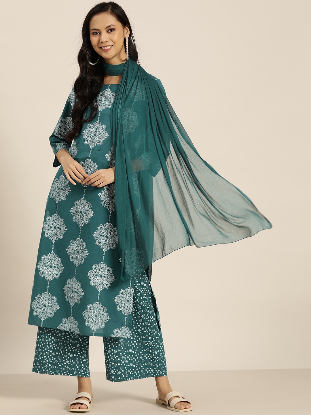 

Sangria Women Teal Green & White Pure Cotton Printed Kurta with Palazzos & Dupatta