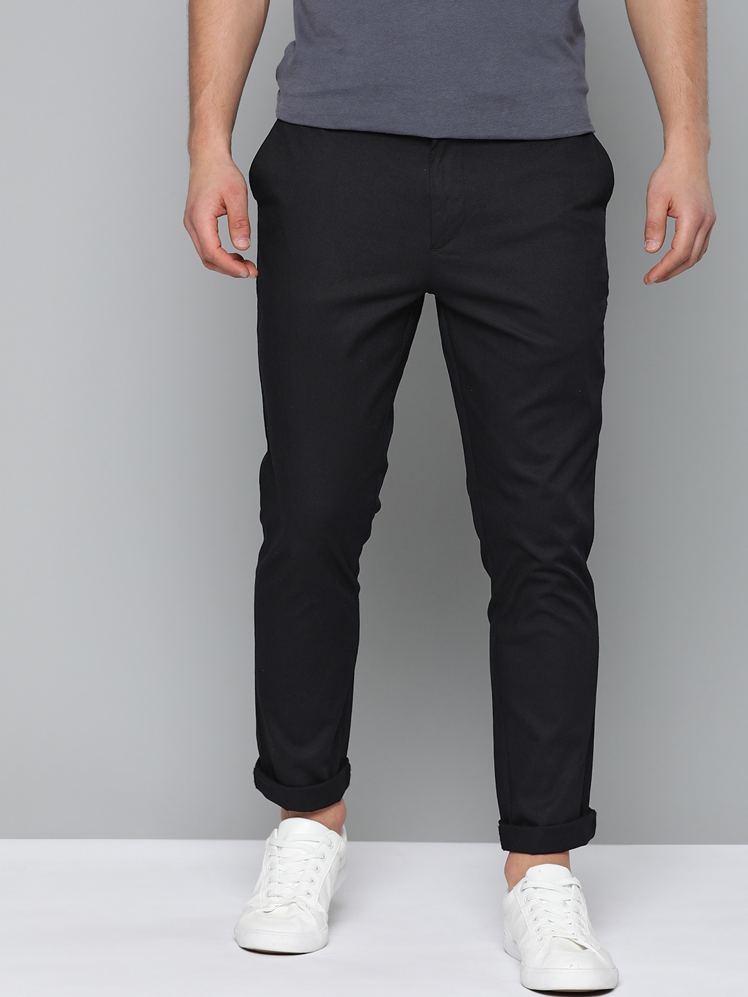 

Mast & Harbour Men Black Regular Fit Solid Regular Trousers