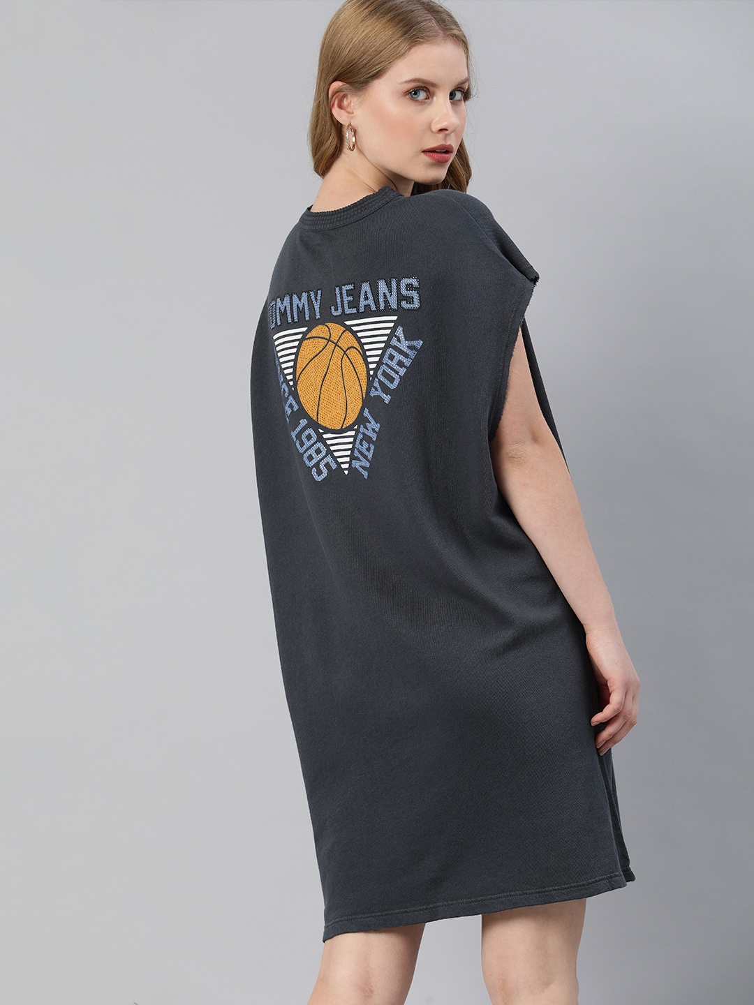 

Tommy Hilfiger Women Navy Blue Solid T-shirt Dress