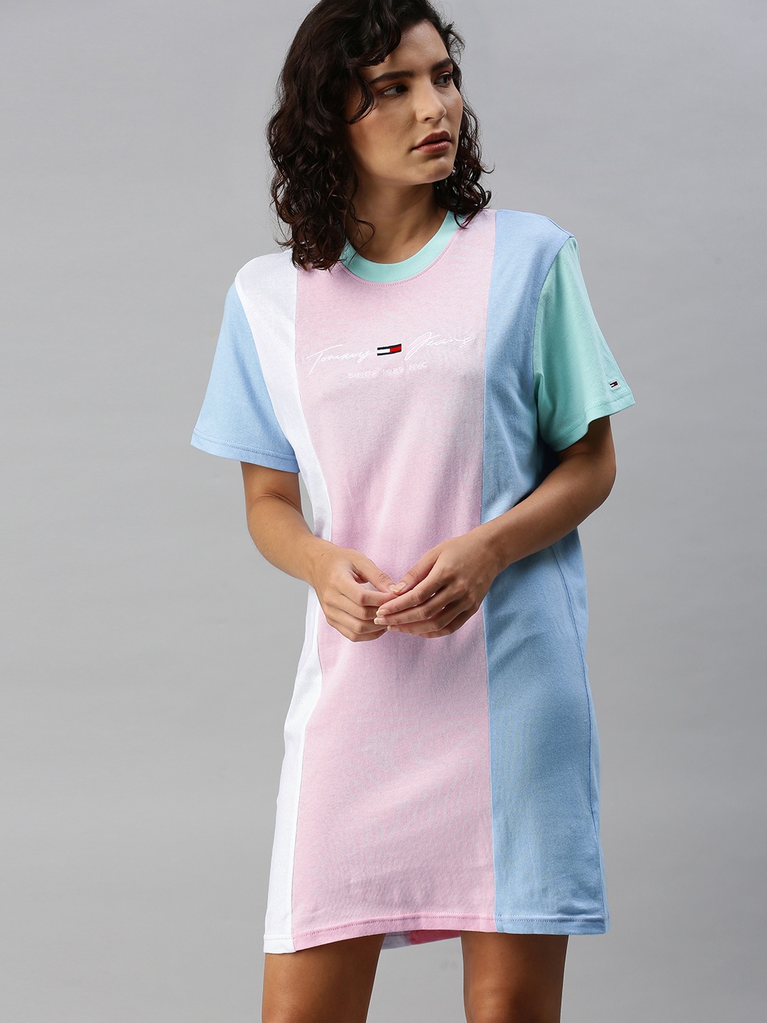 

Tommy Hilfiger Women Pink & Blue Colourblocked T-shirt Dress